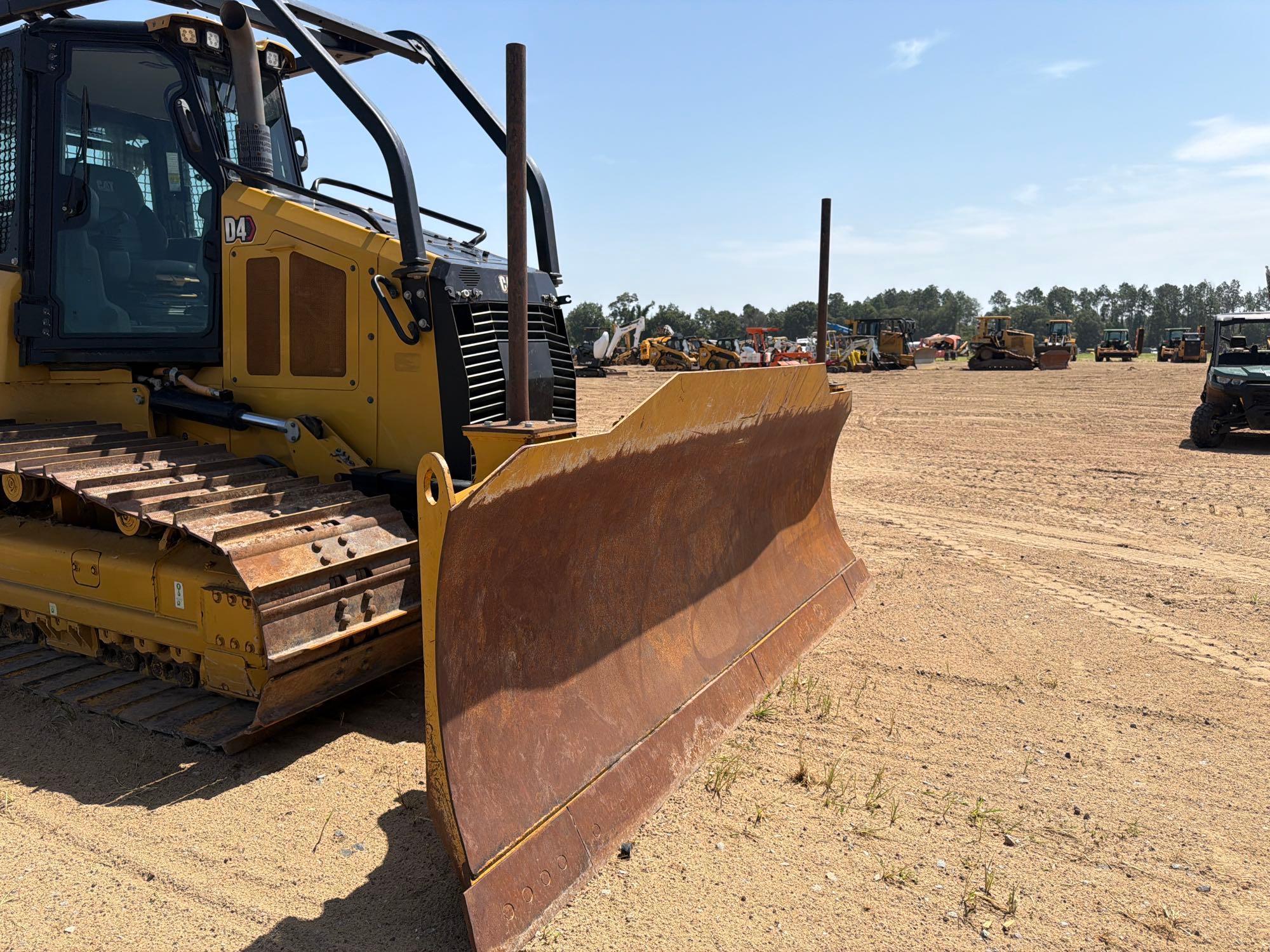 Caterpillar D4