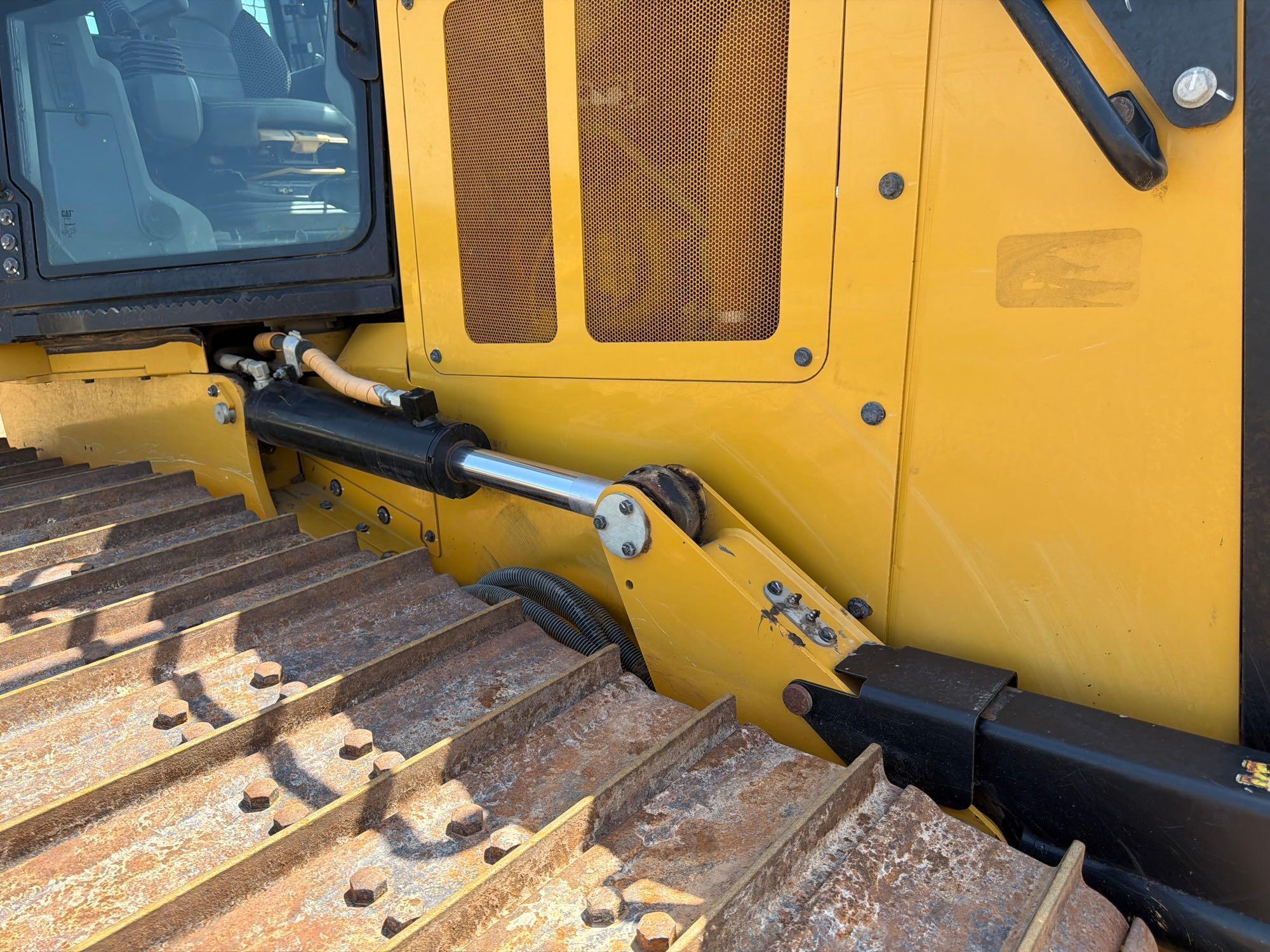 Caterpillar D4