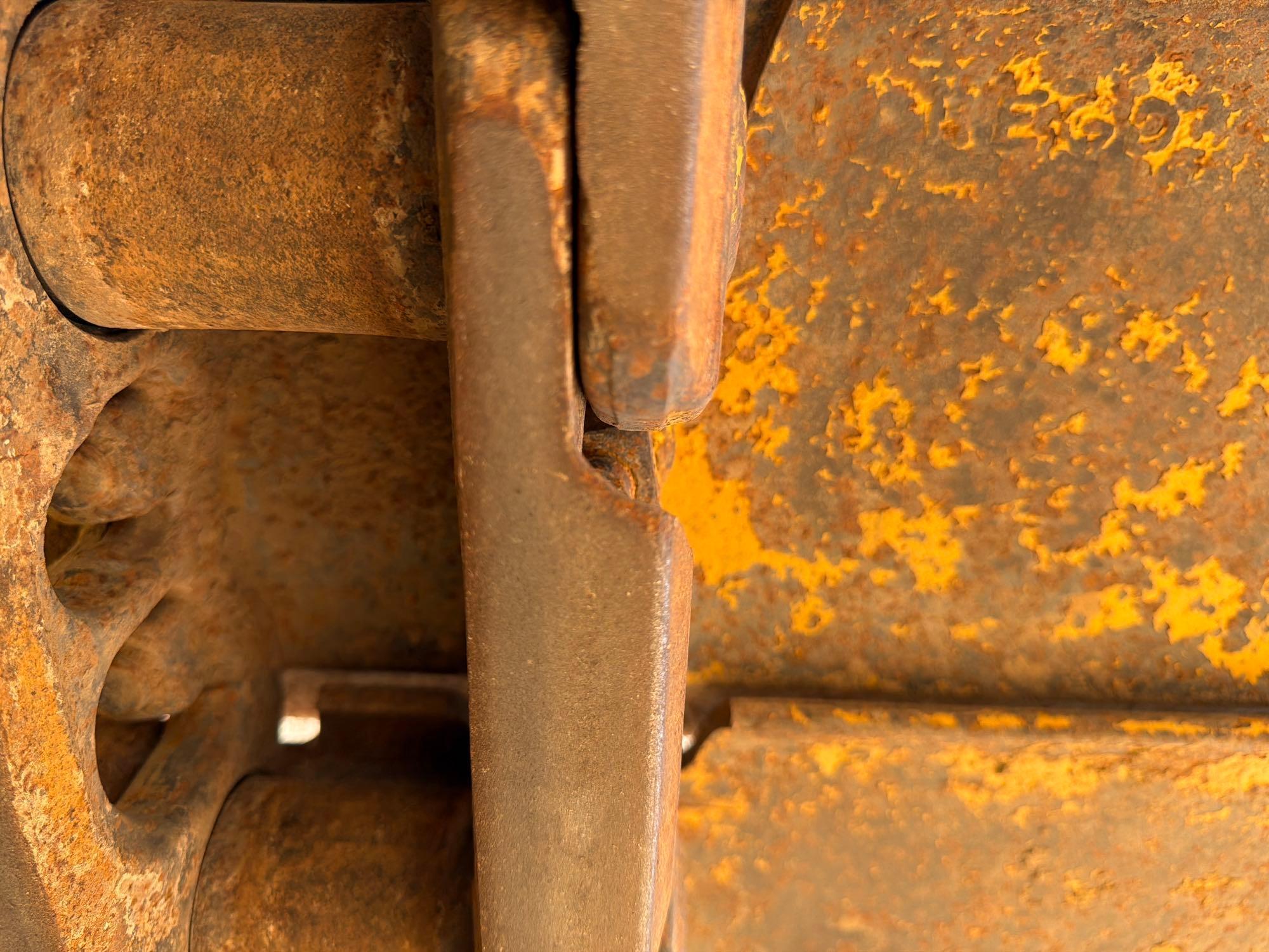 Caterpillar D4