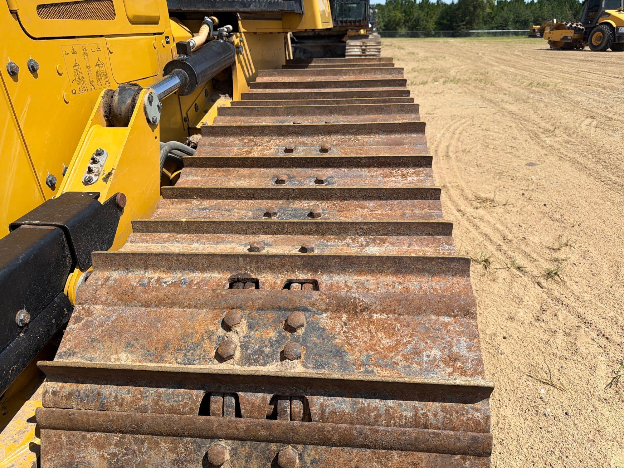 Caterpillar D4