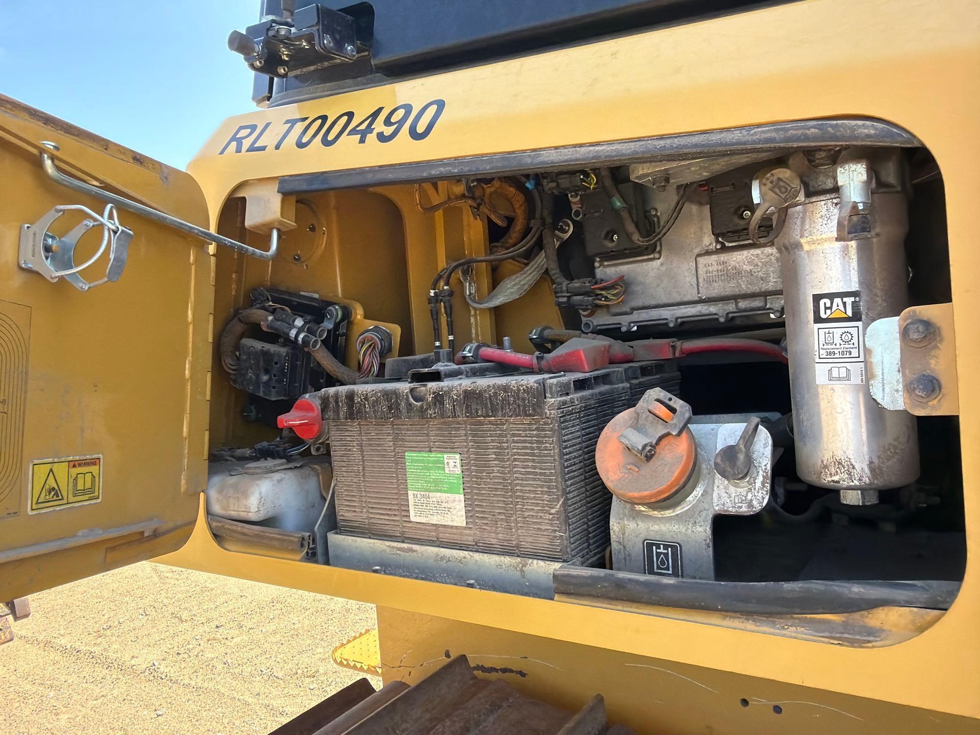 Caterpillar D4