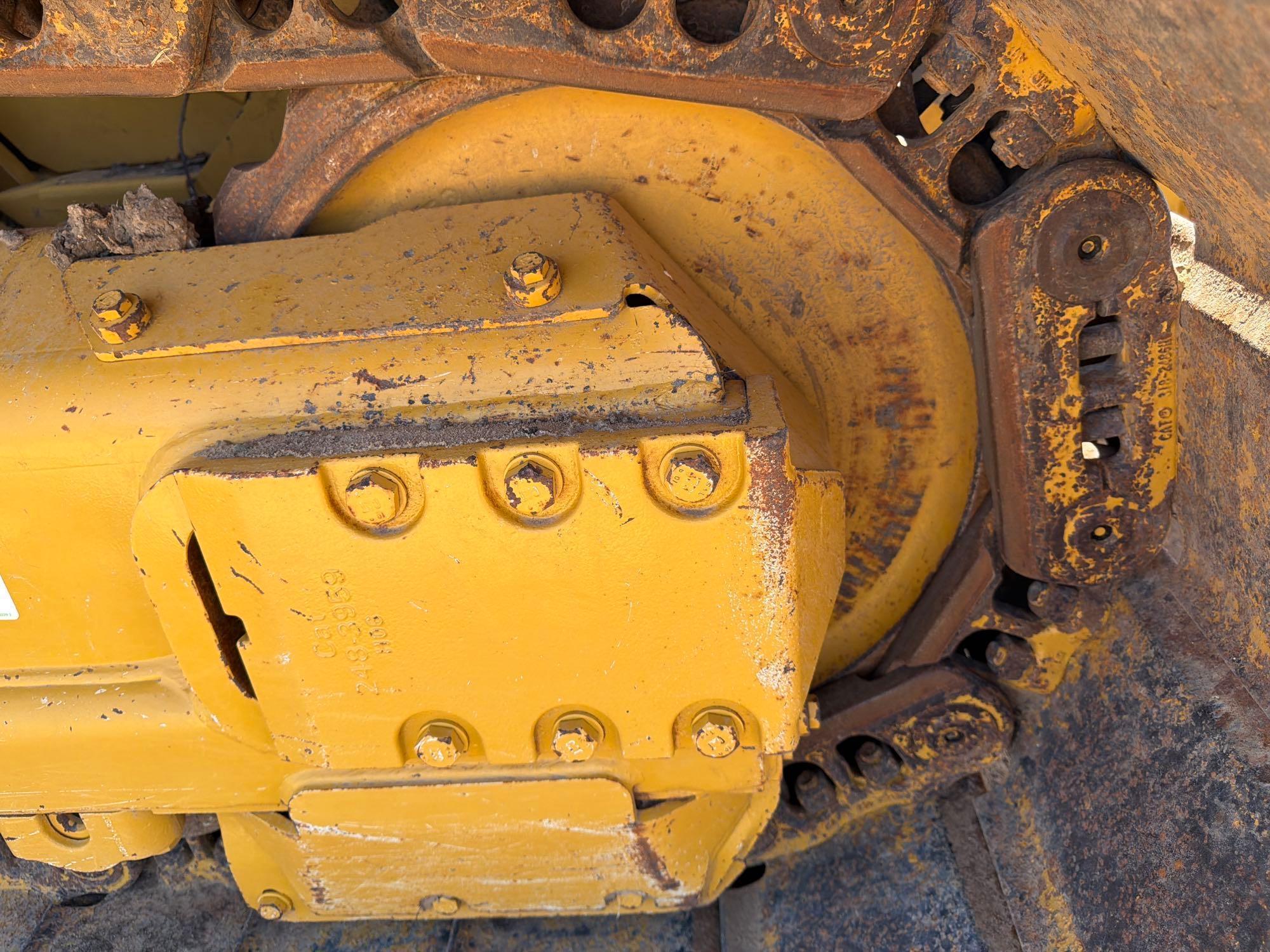 Caterpillar D4