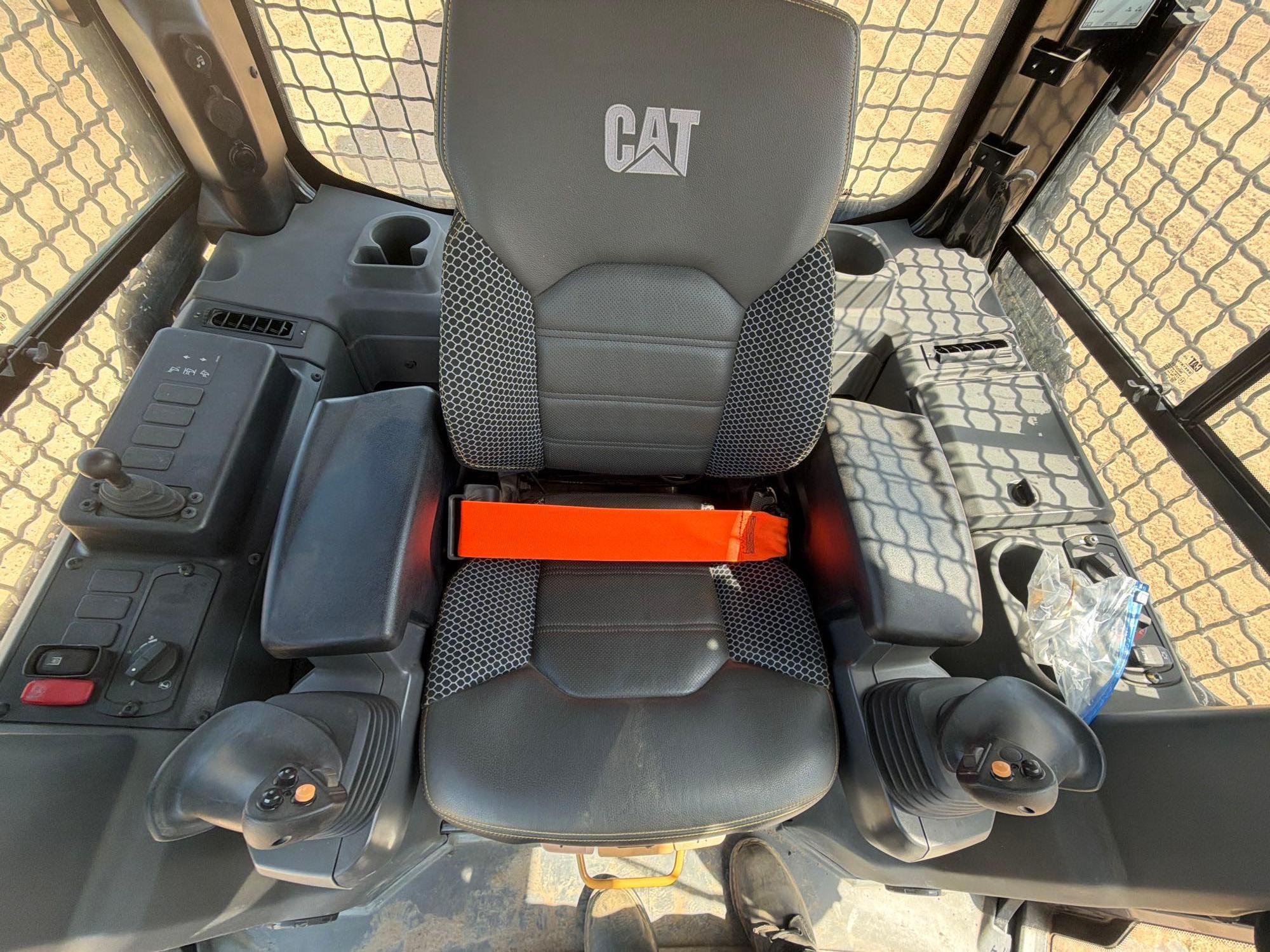 Caterpillar D4