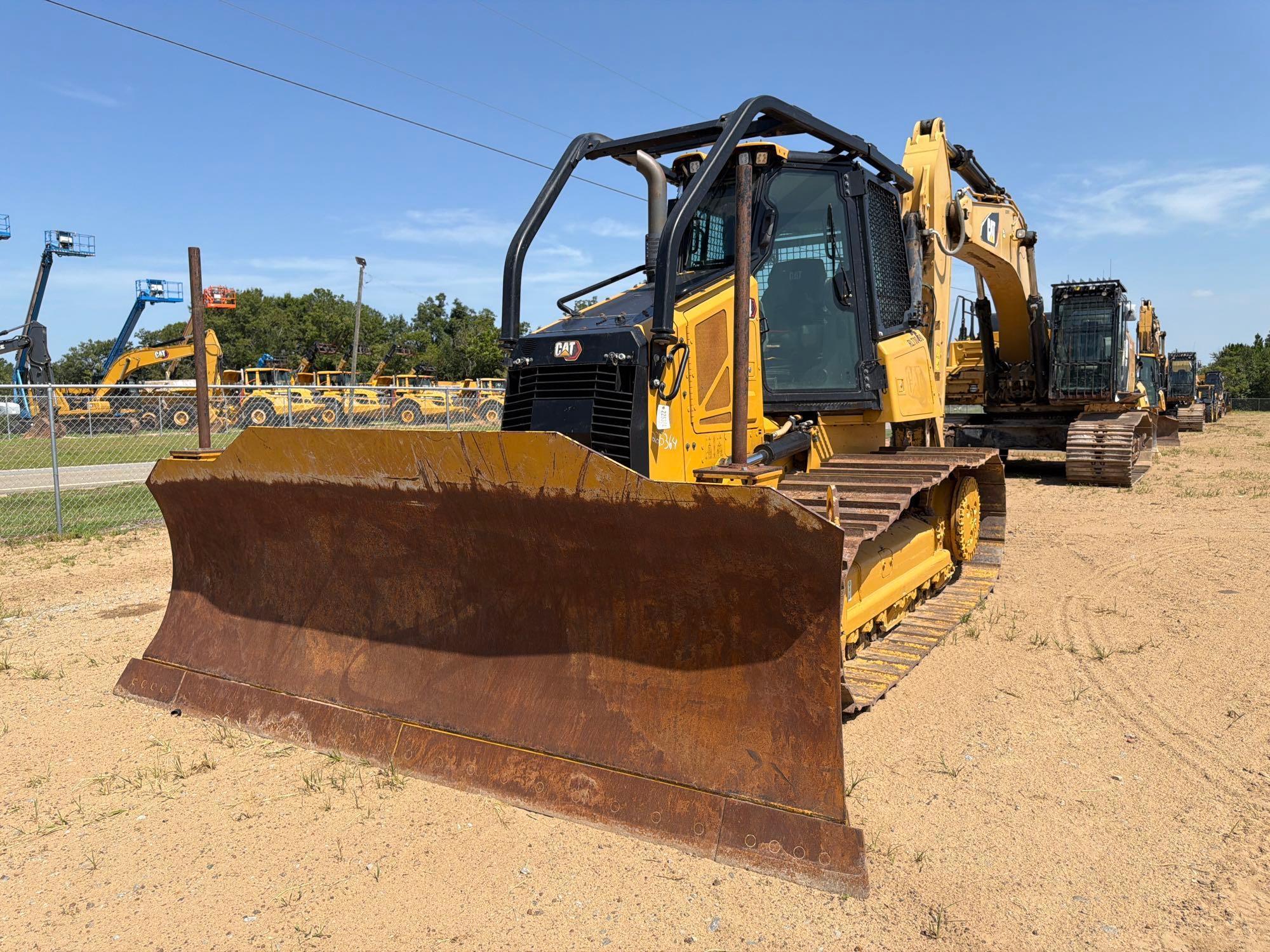 Caterpillar D4