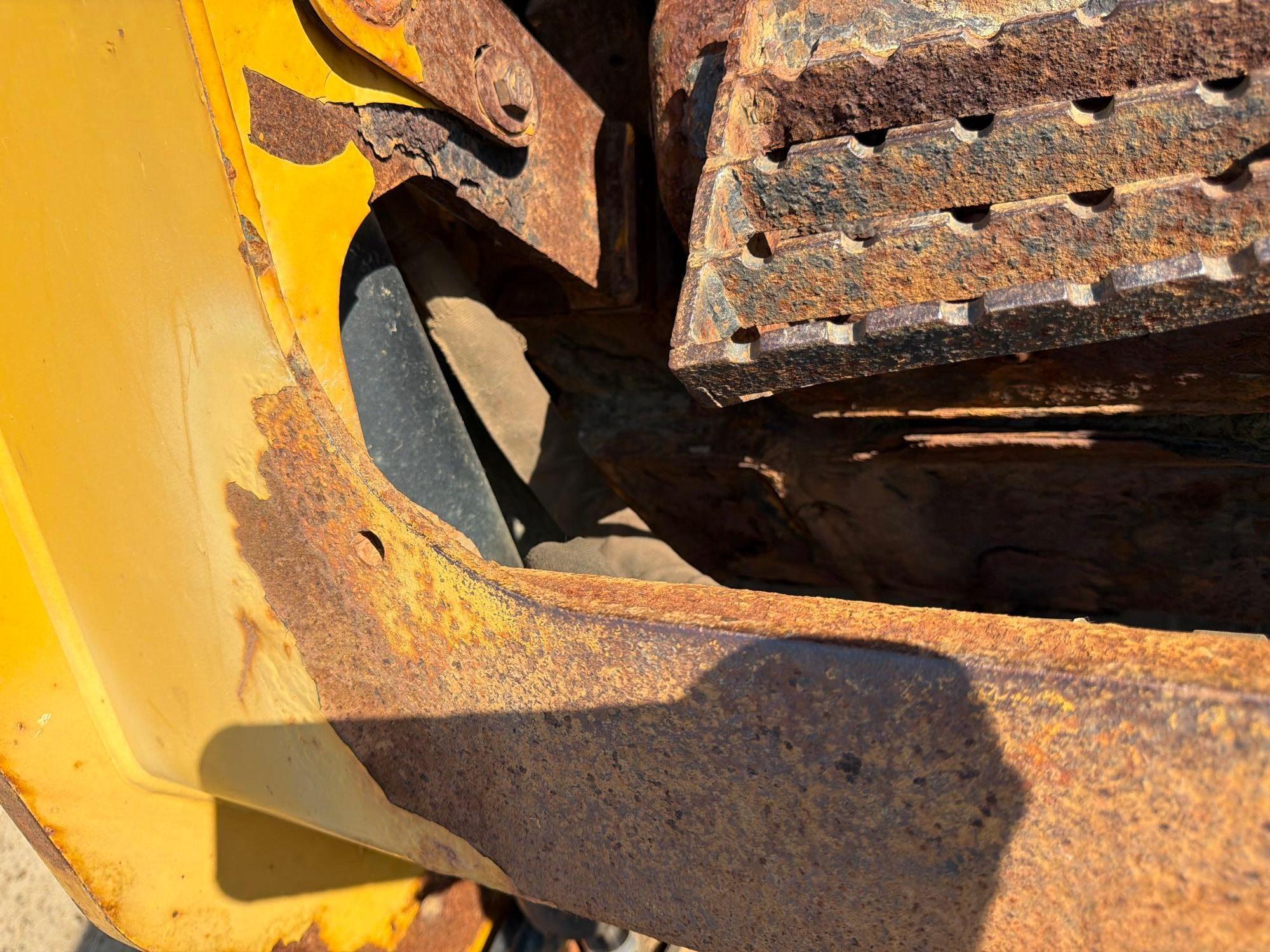 Caterpillar 242D