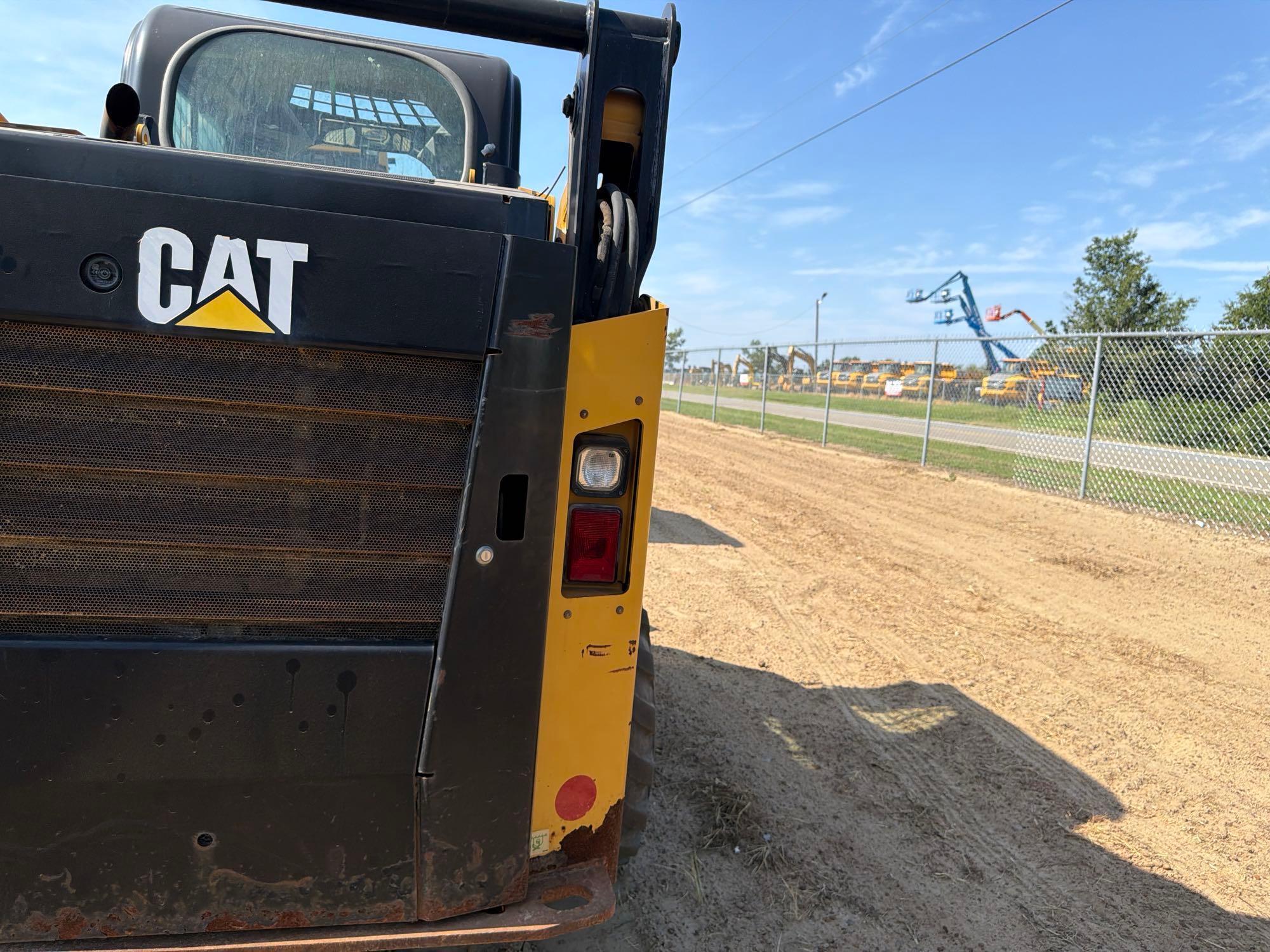 Caterpillar 242D