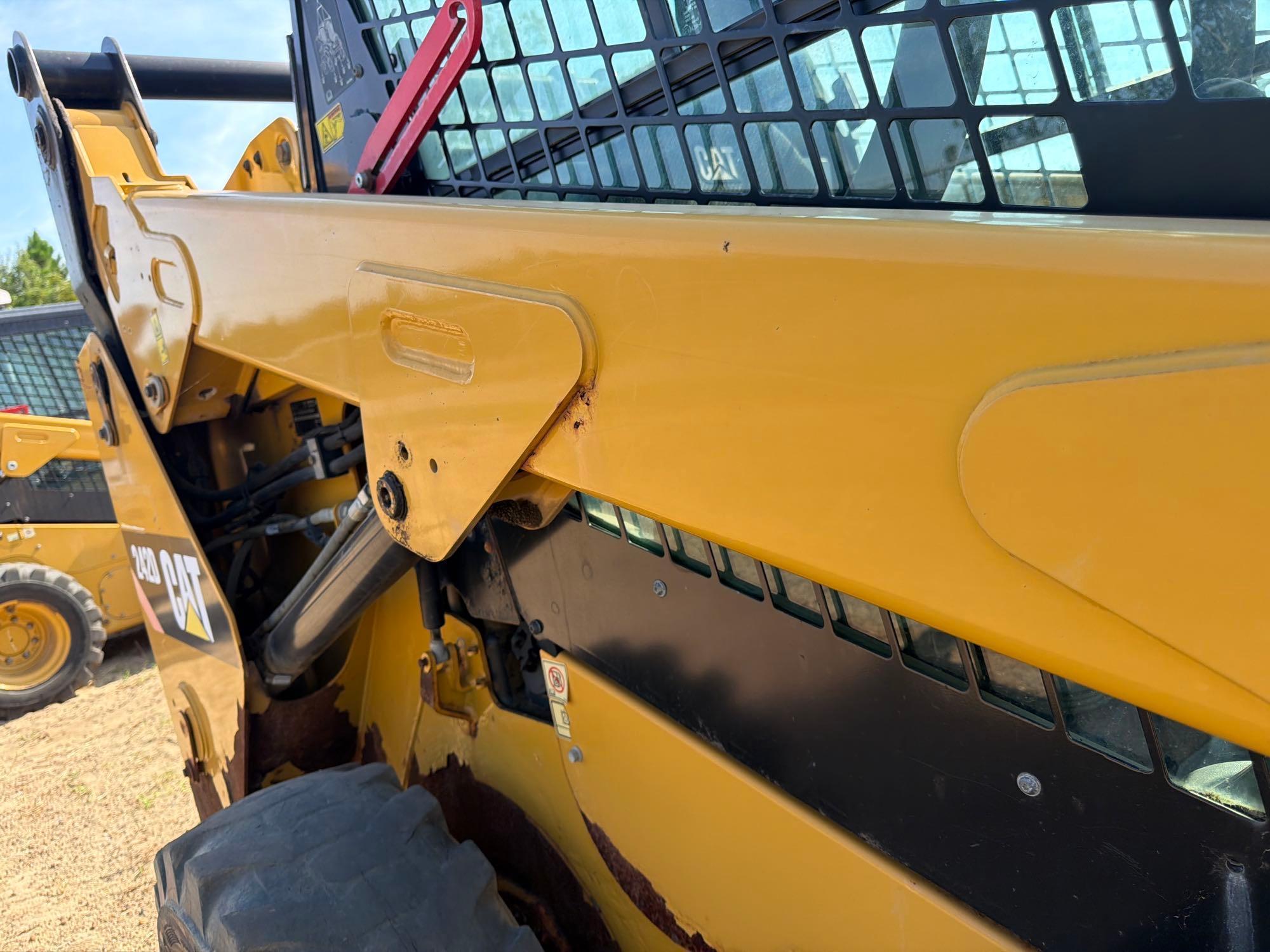 Caterpillar 242D