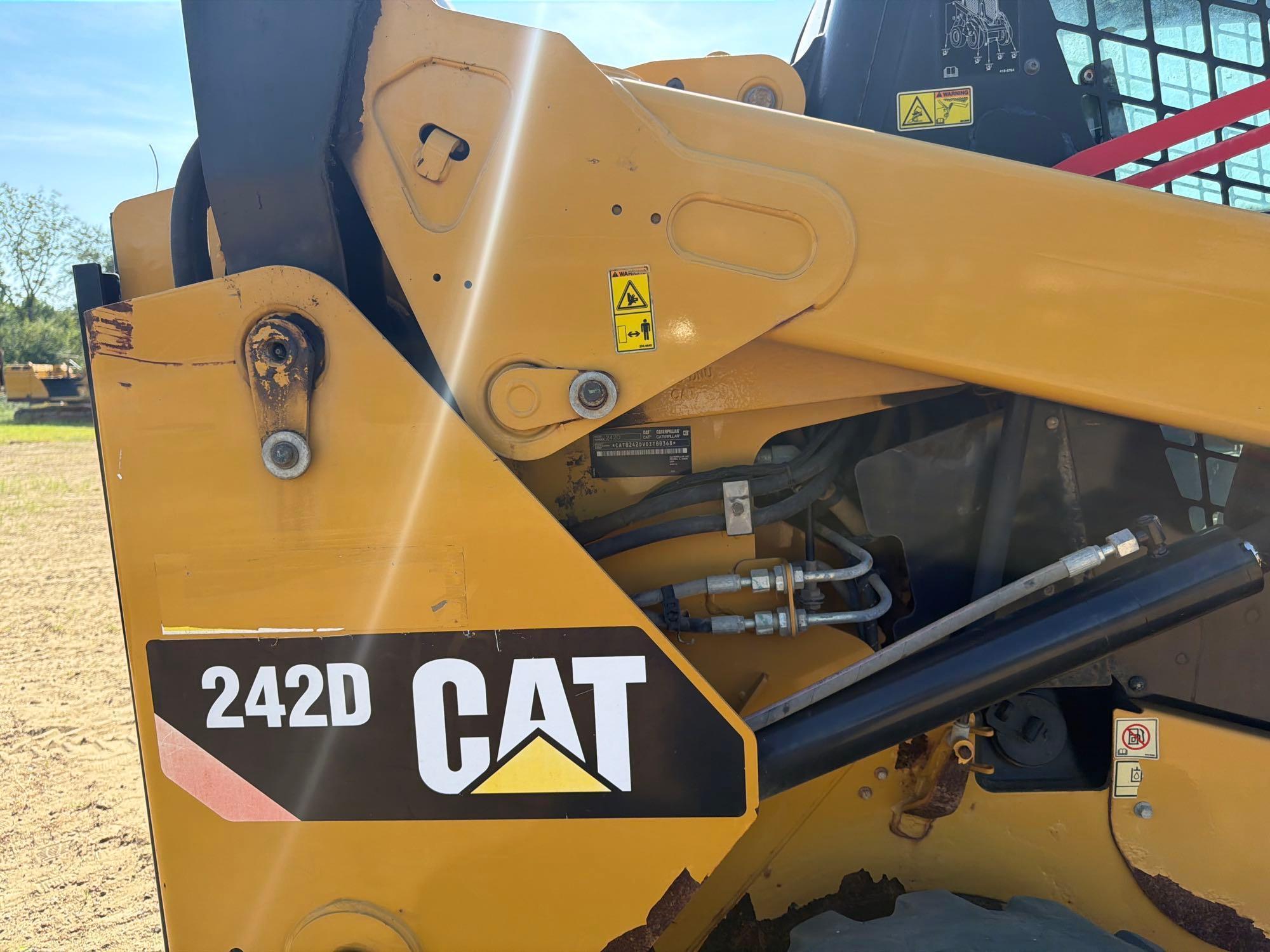 Caterpillar 242D