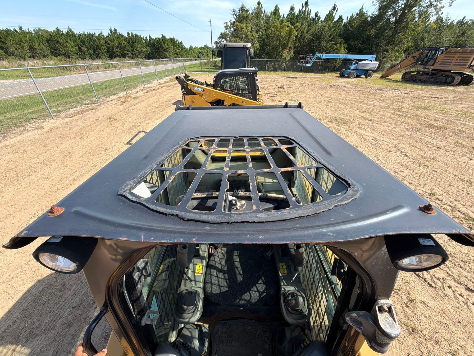 Caterpillar 242D