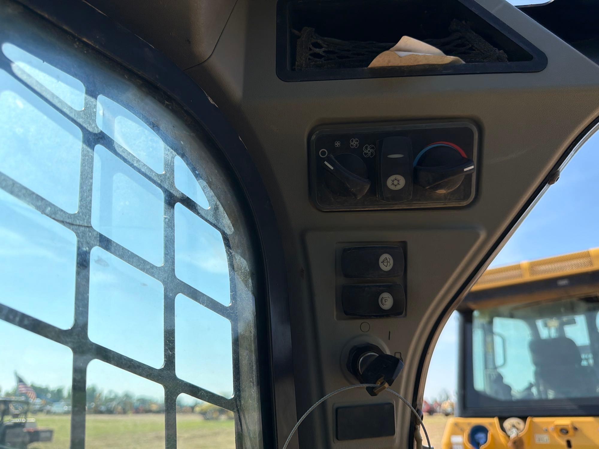 Caterpillar 242D