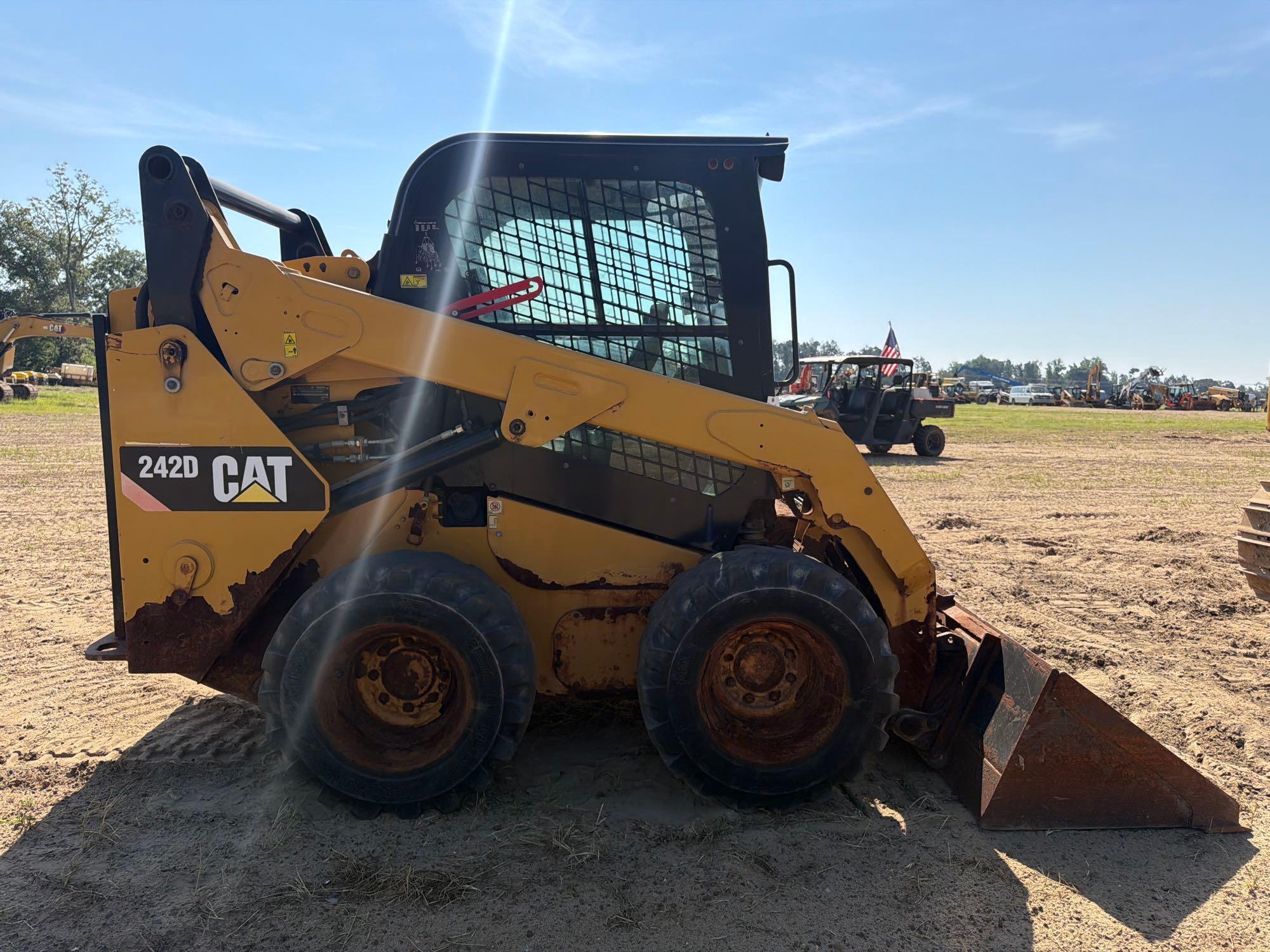 Caterpillar 242D