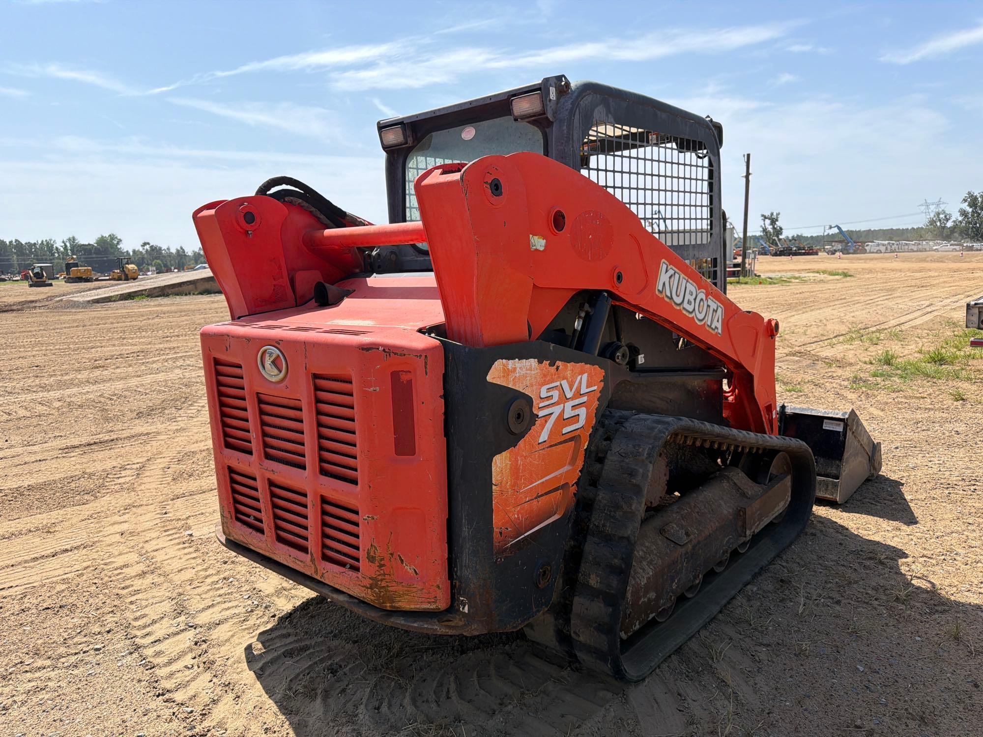 Kubota SVL75