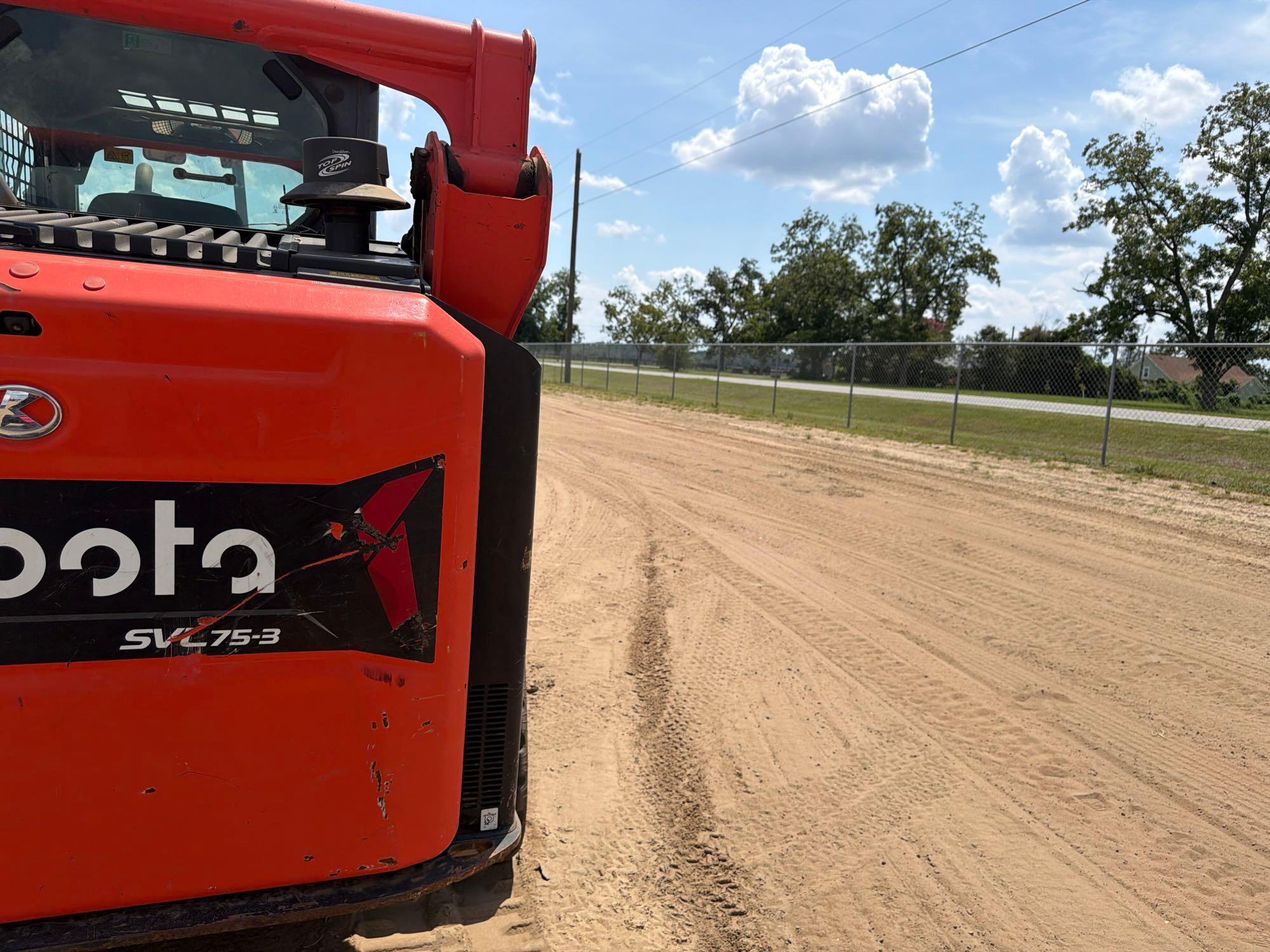 Kubota SVL75