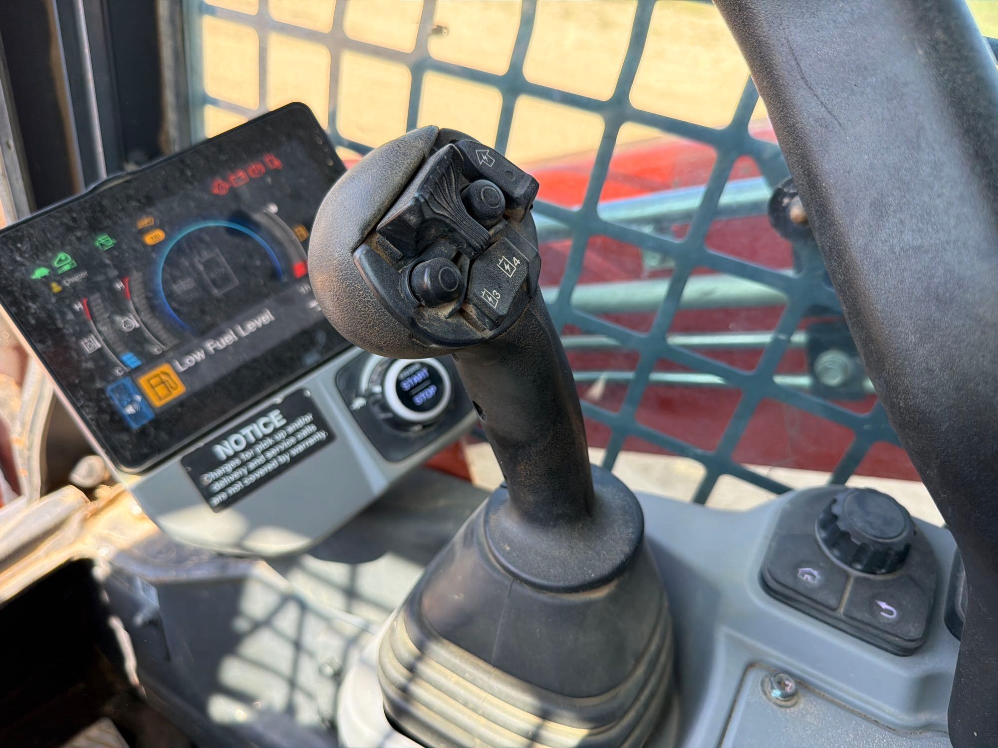 Kubota SVL75