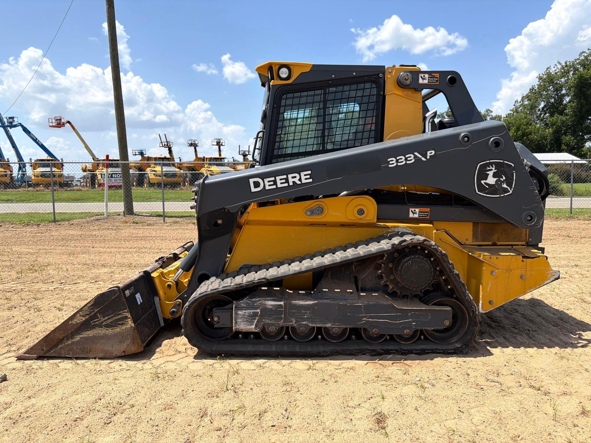John Deere 333