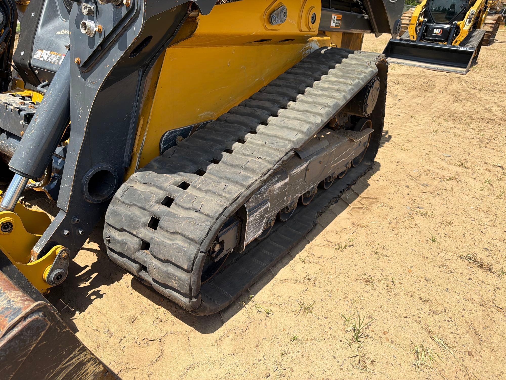 John Deere 333