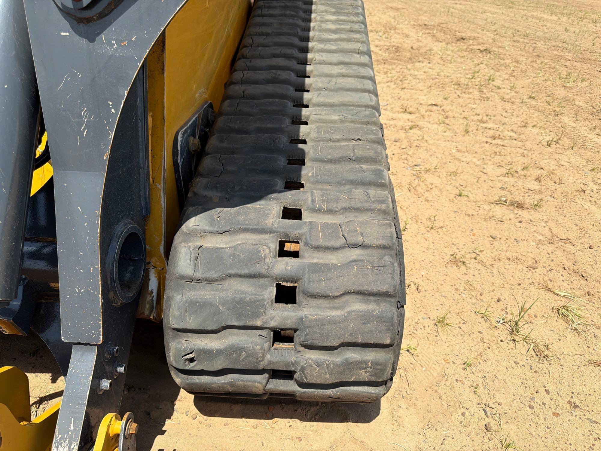 John Deere 333