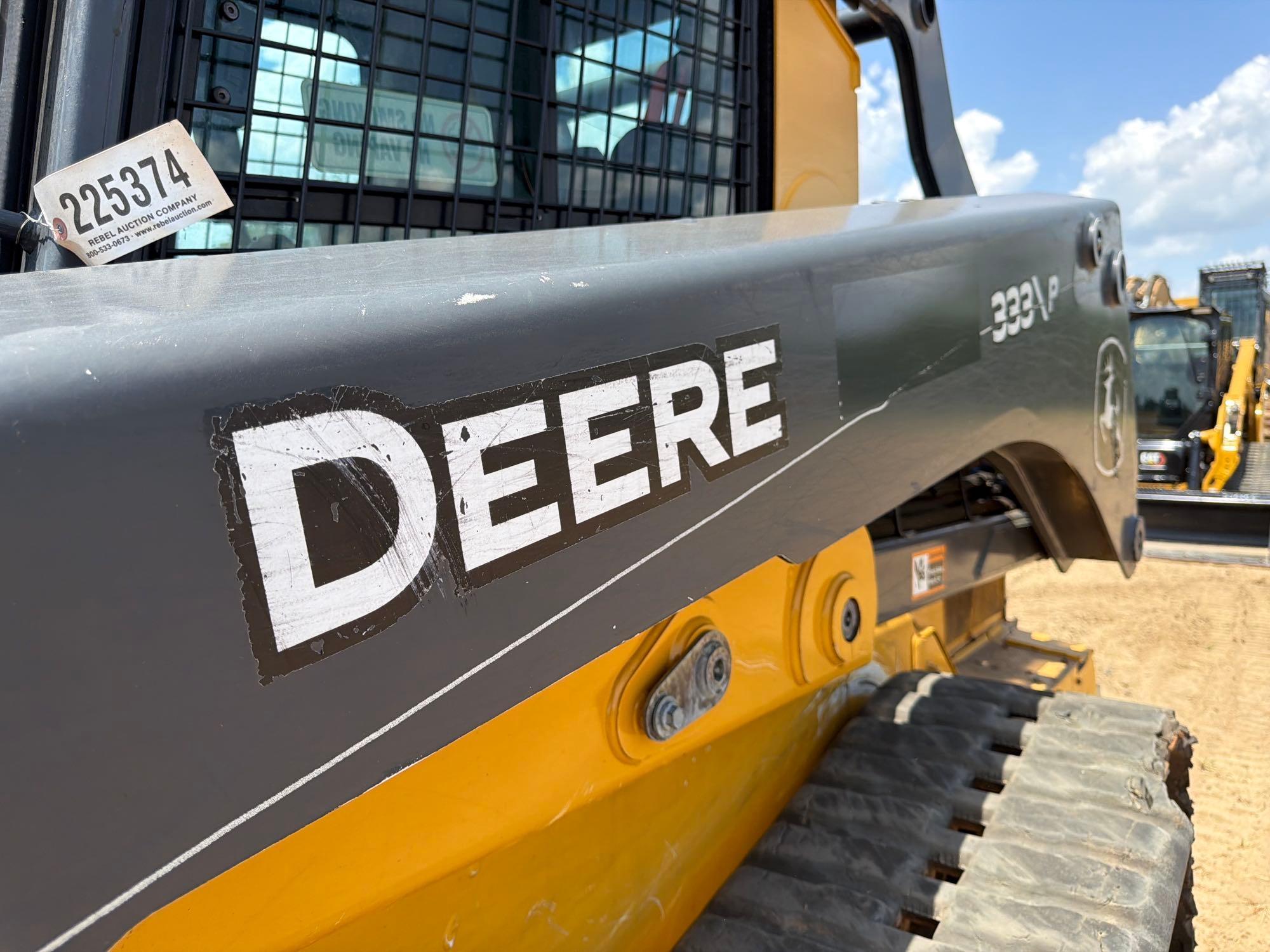 John Deere 333