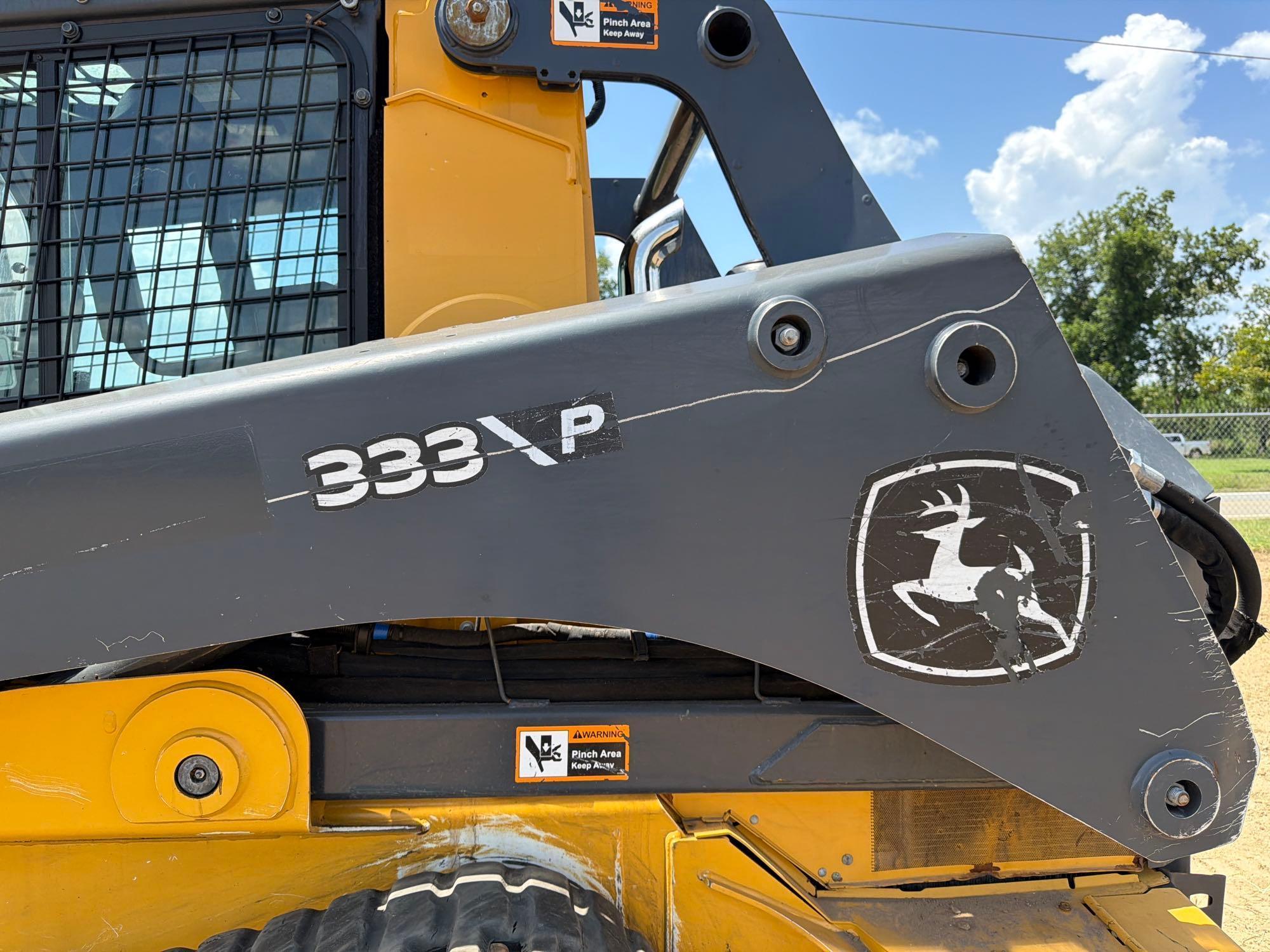 John Deere 333