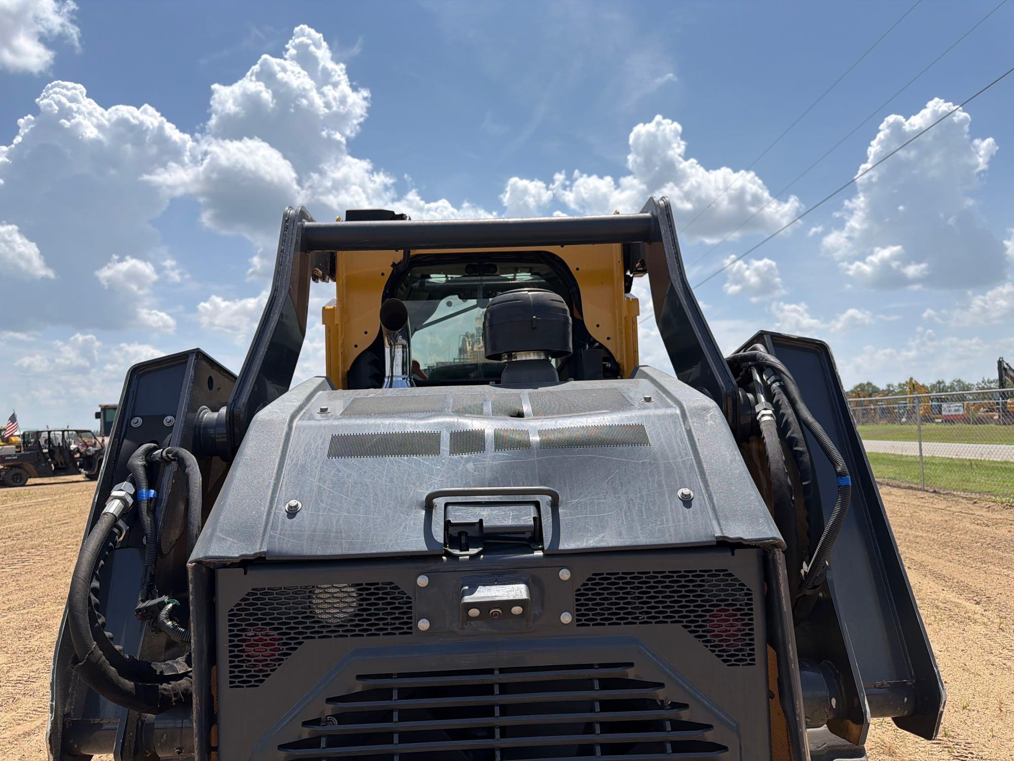 John Deere 333