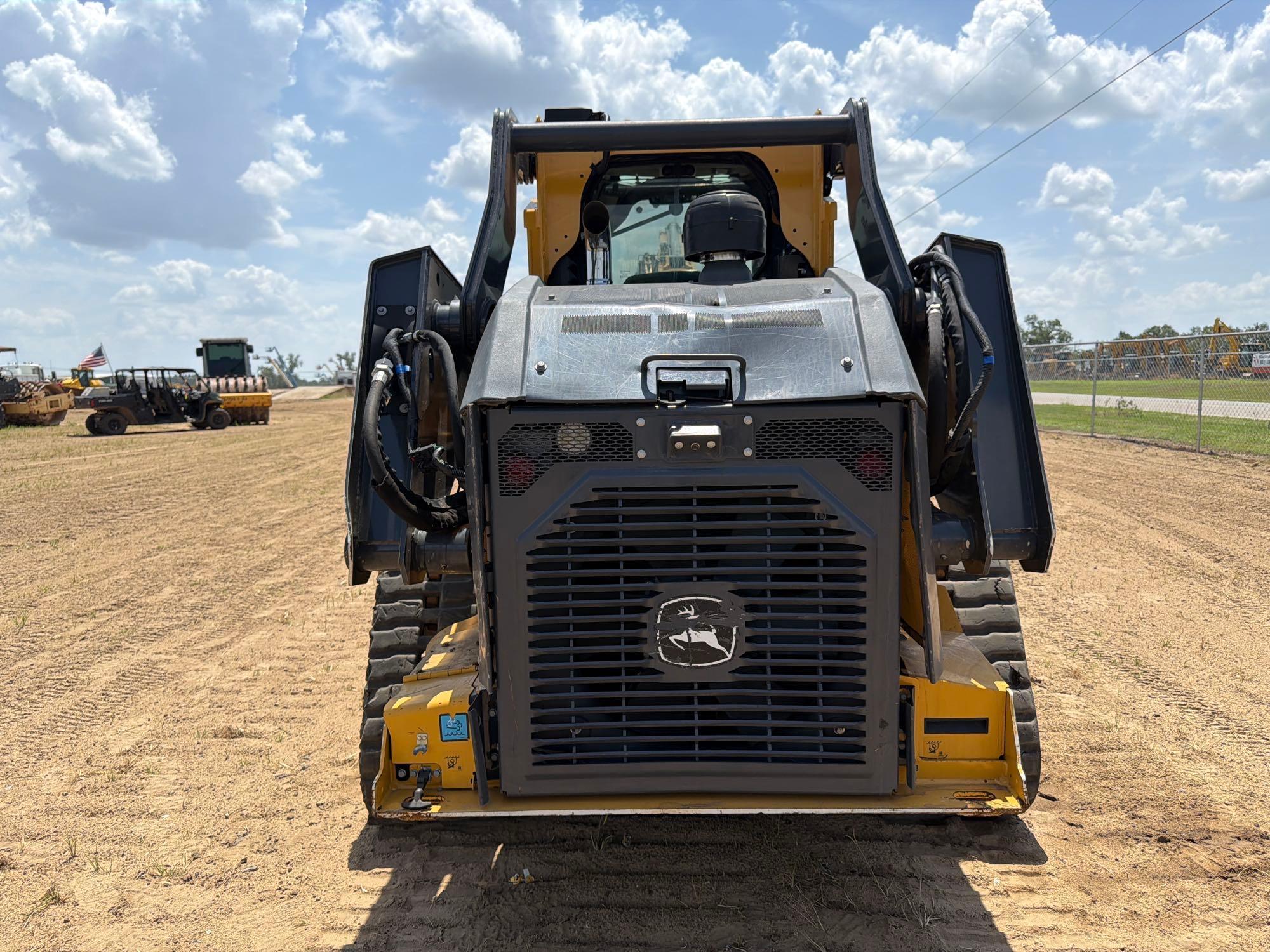 John Deere 333