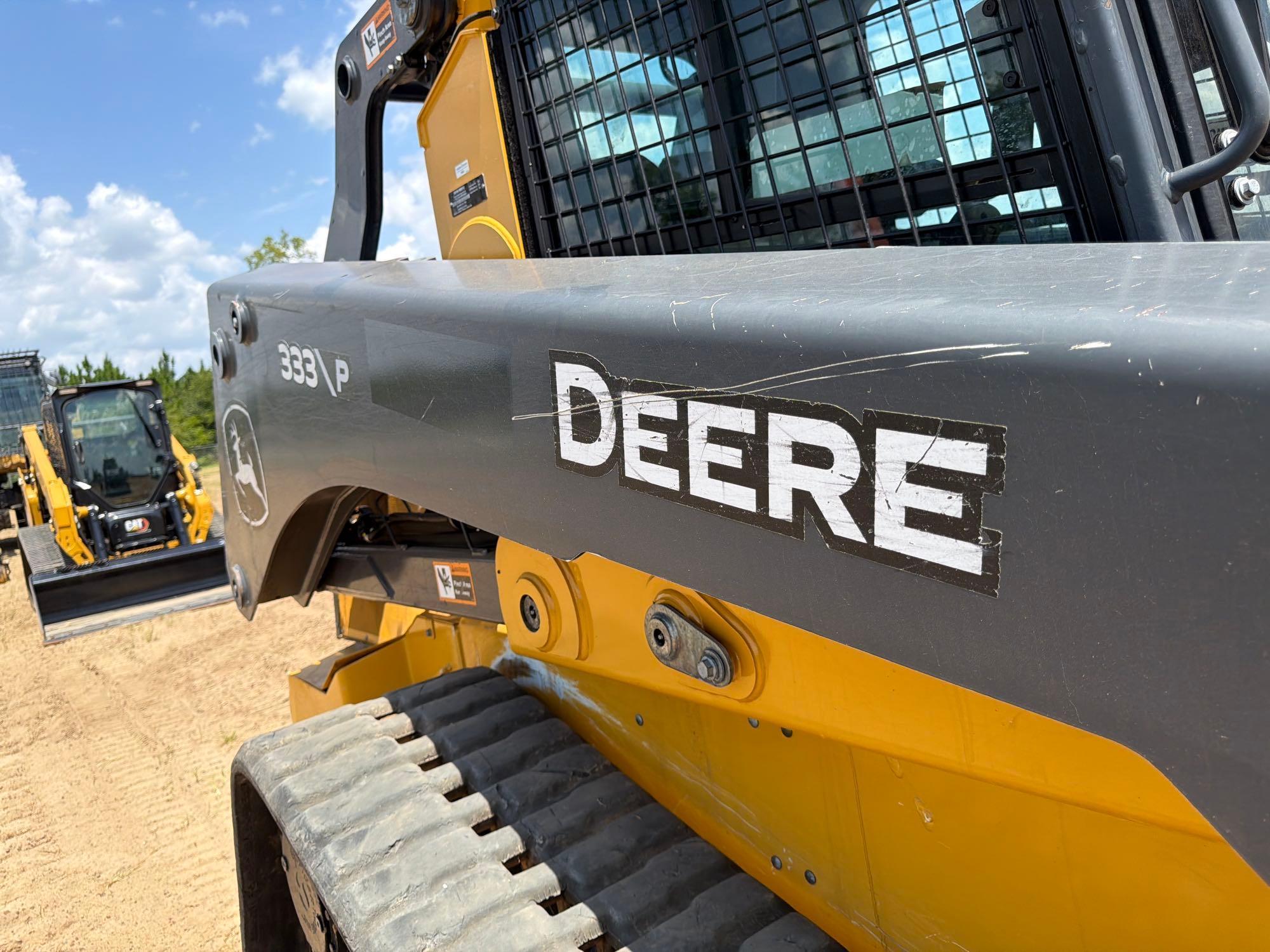 John Deere 333