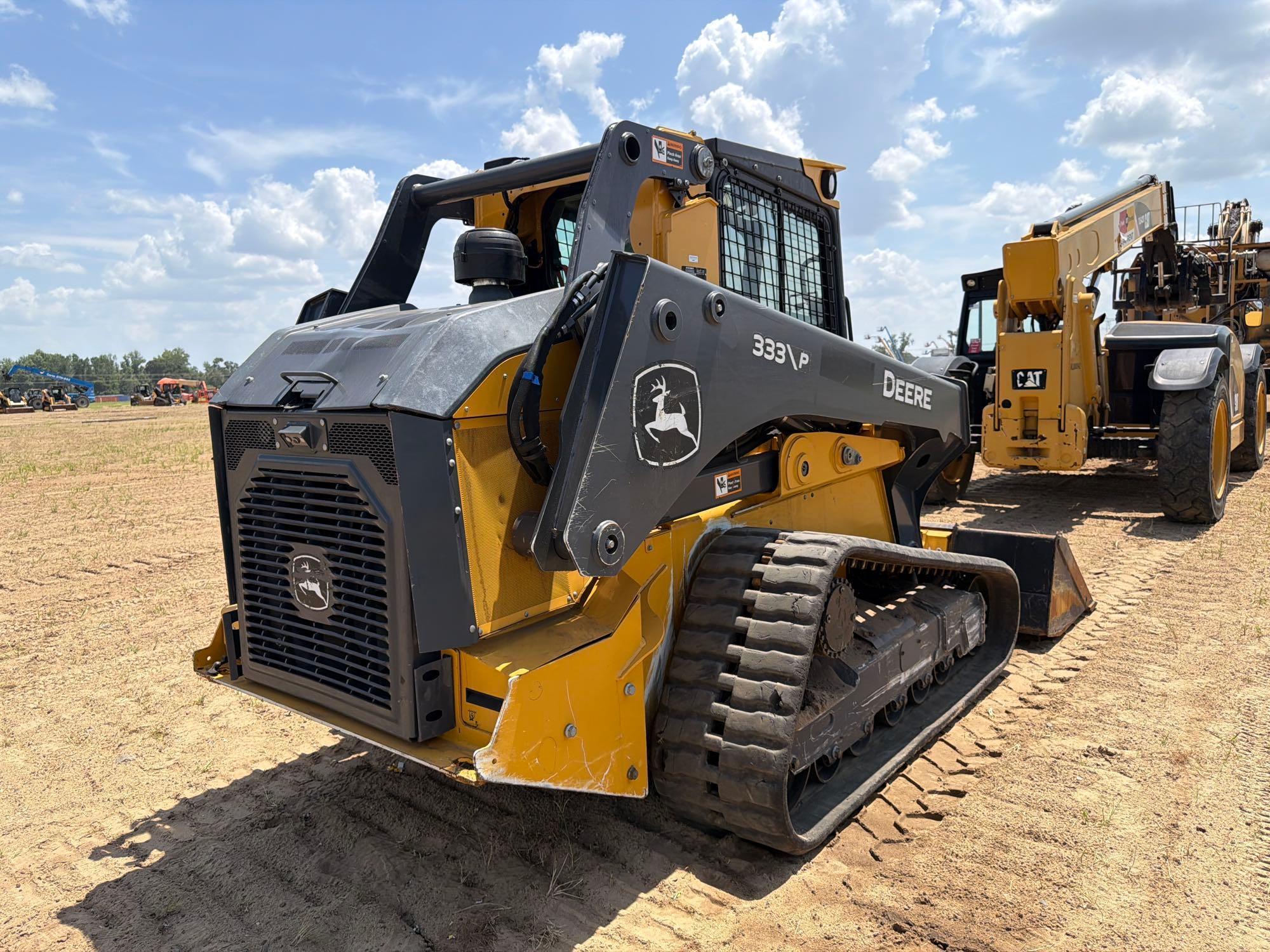 John Deere 333