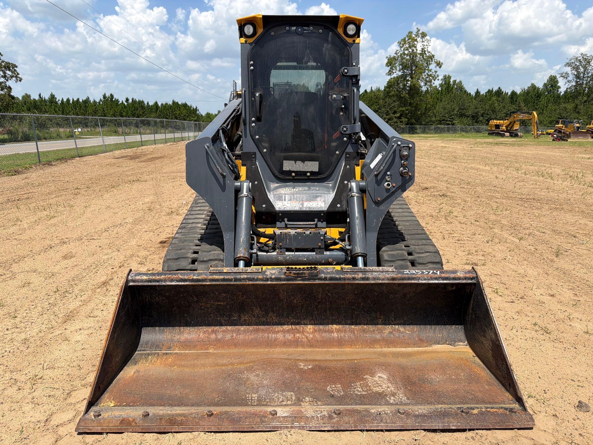 John Deere 333