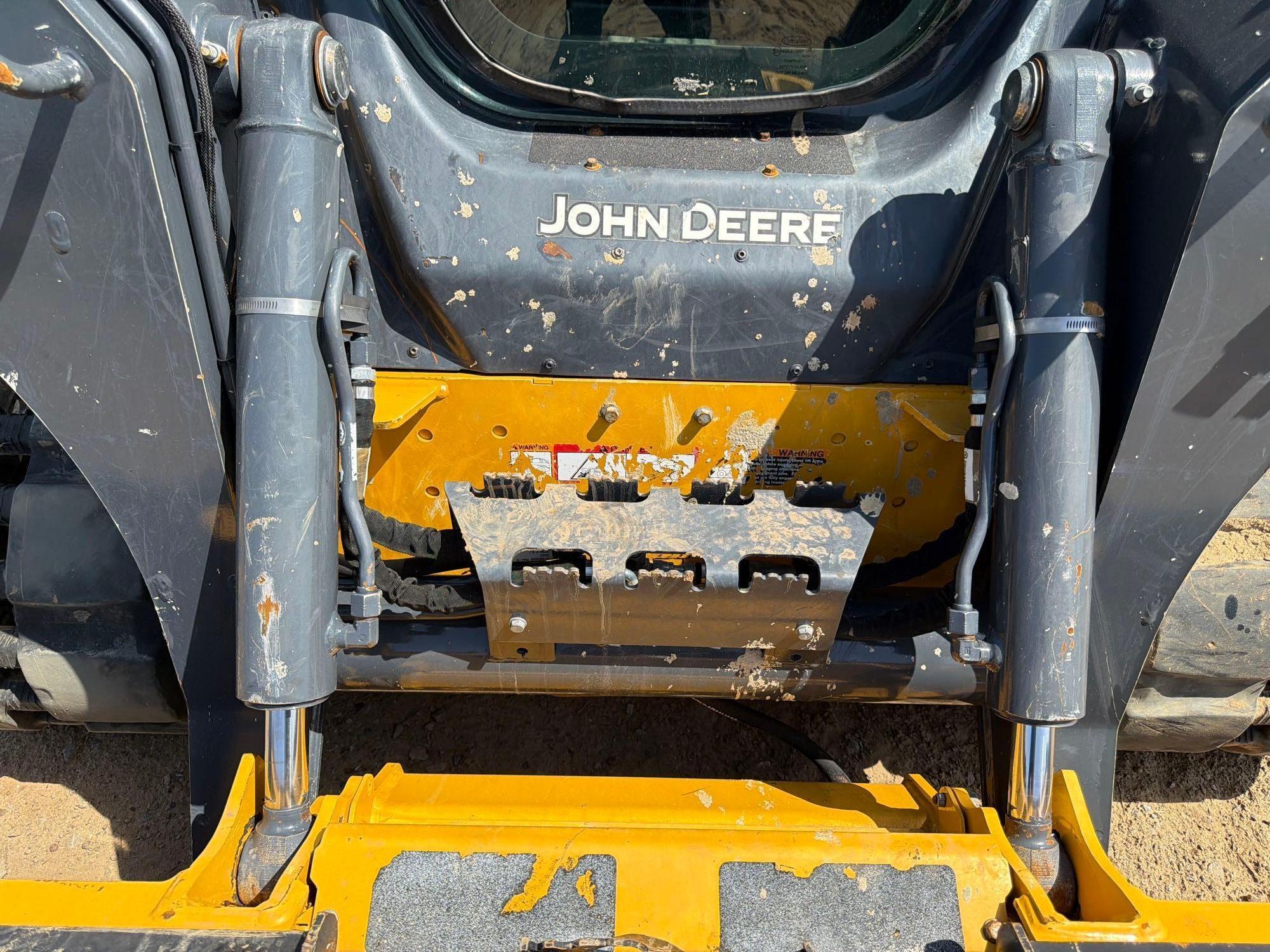 2025 John Deere 325G