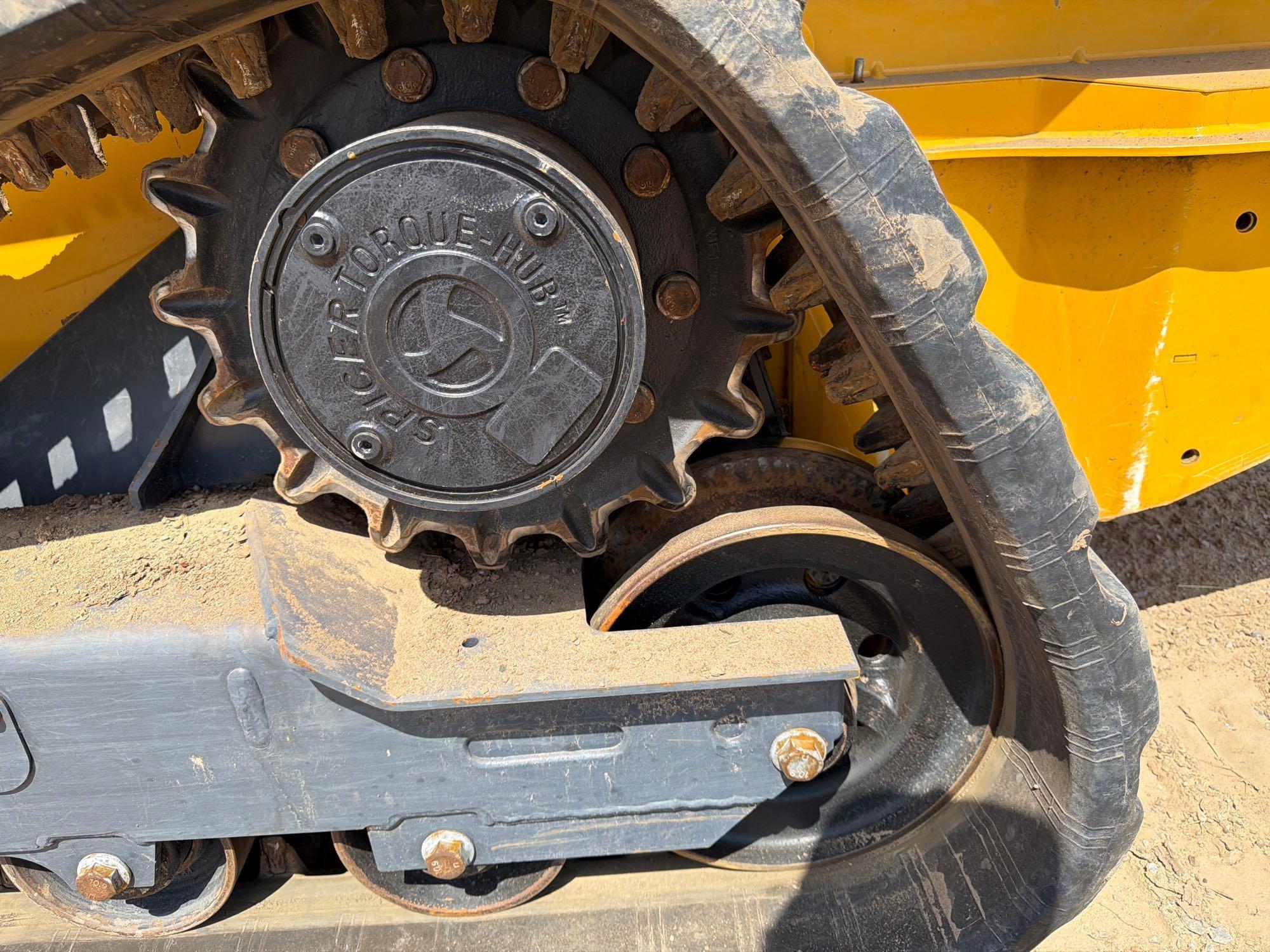 2025 John Deere 325G