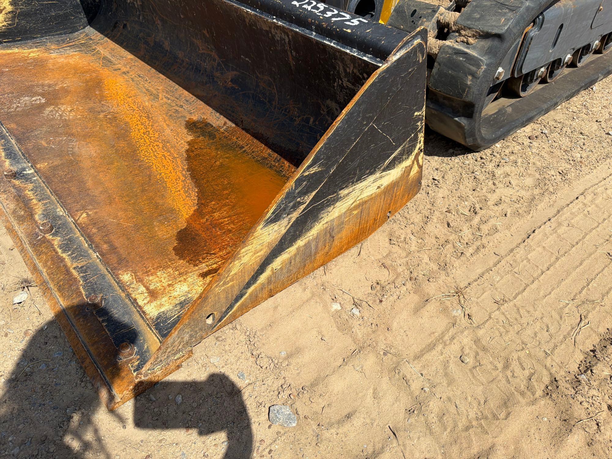 2025 John Deere 325G