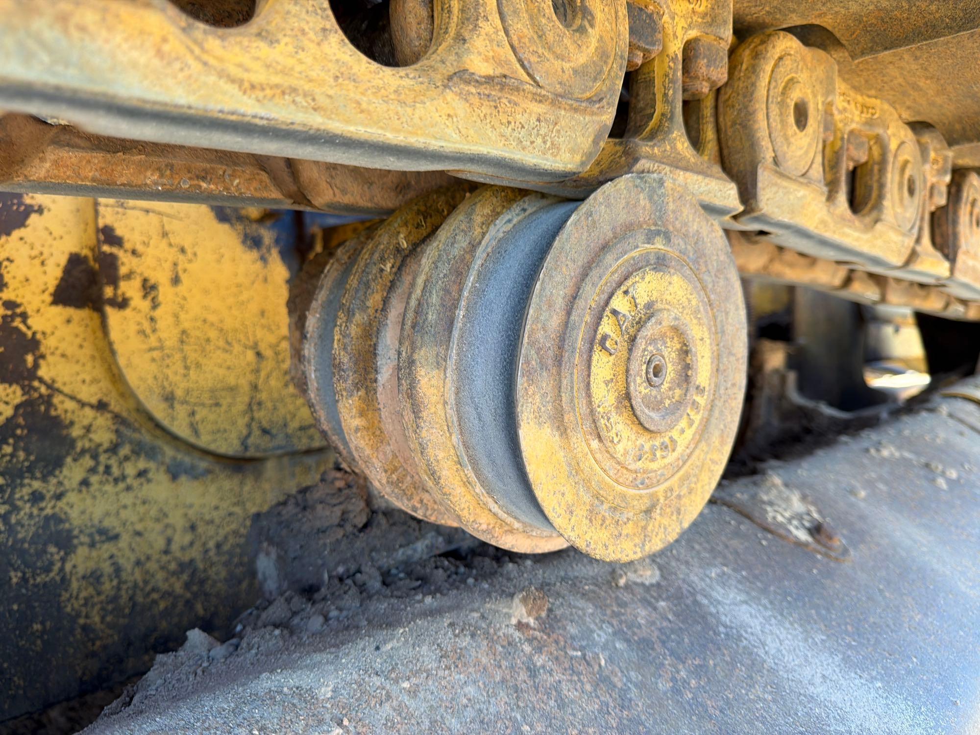 Caterpillar D5K XL