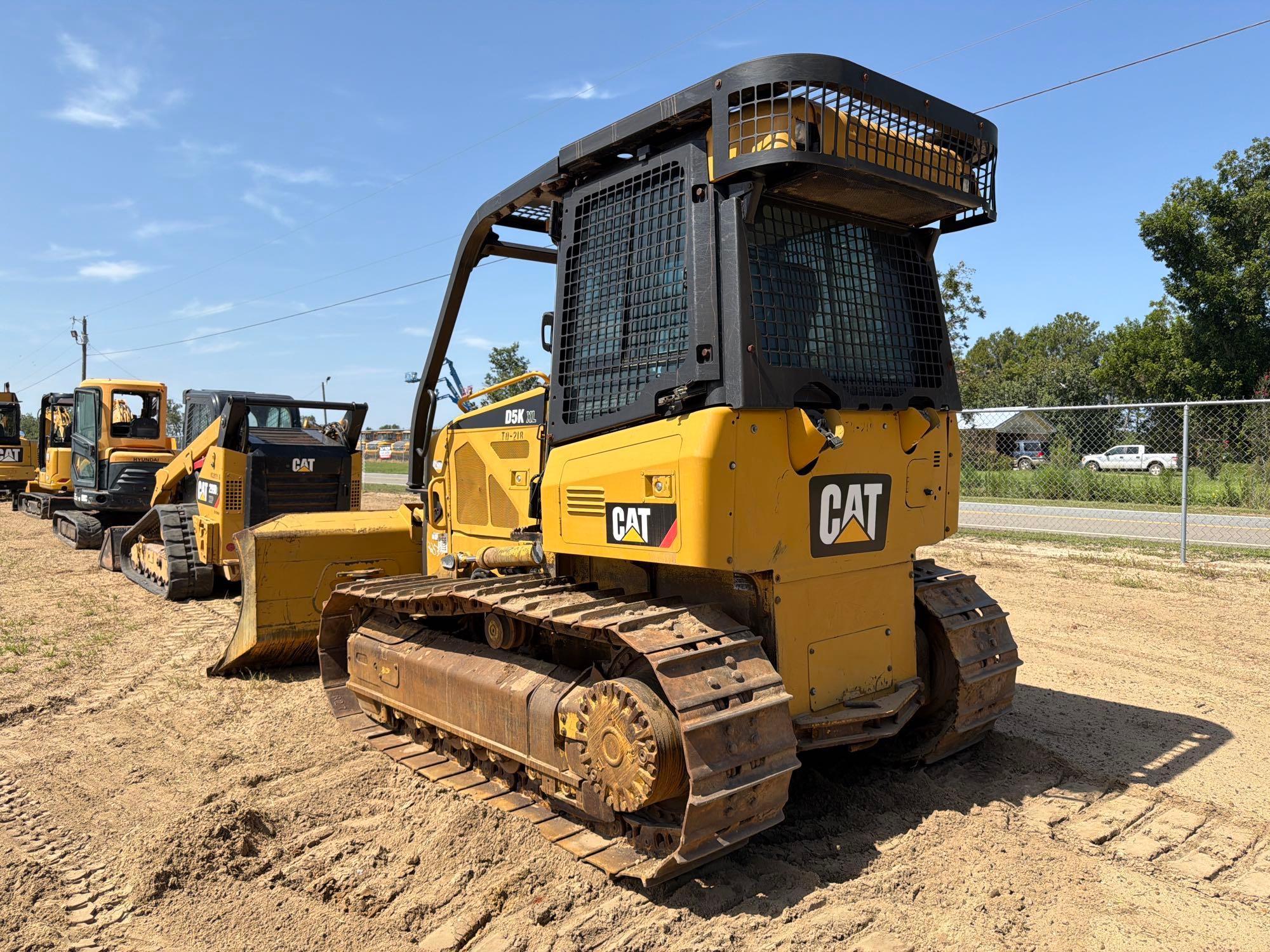Caterpillar D5K XL