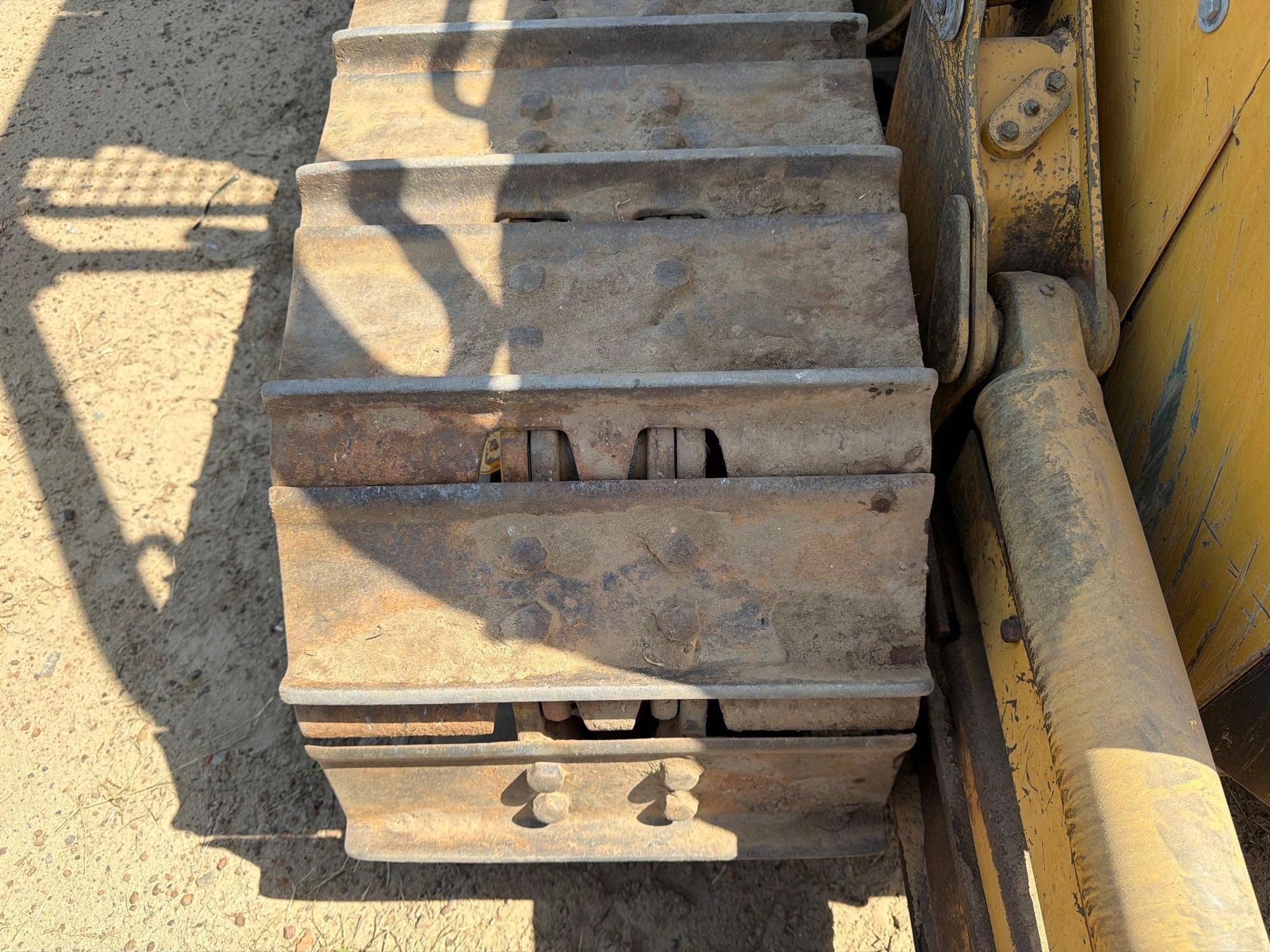 Caterpillar D5K XL