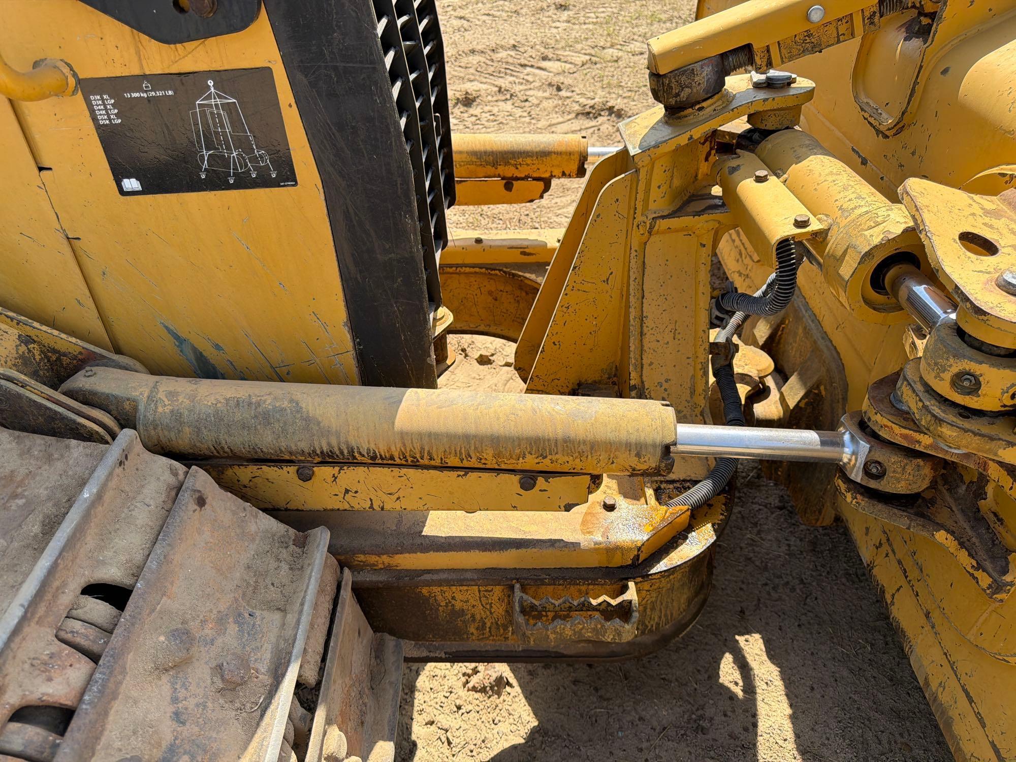 Caterpillar D5K XL