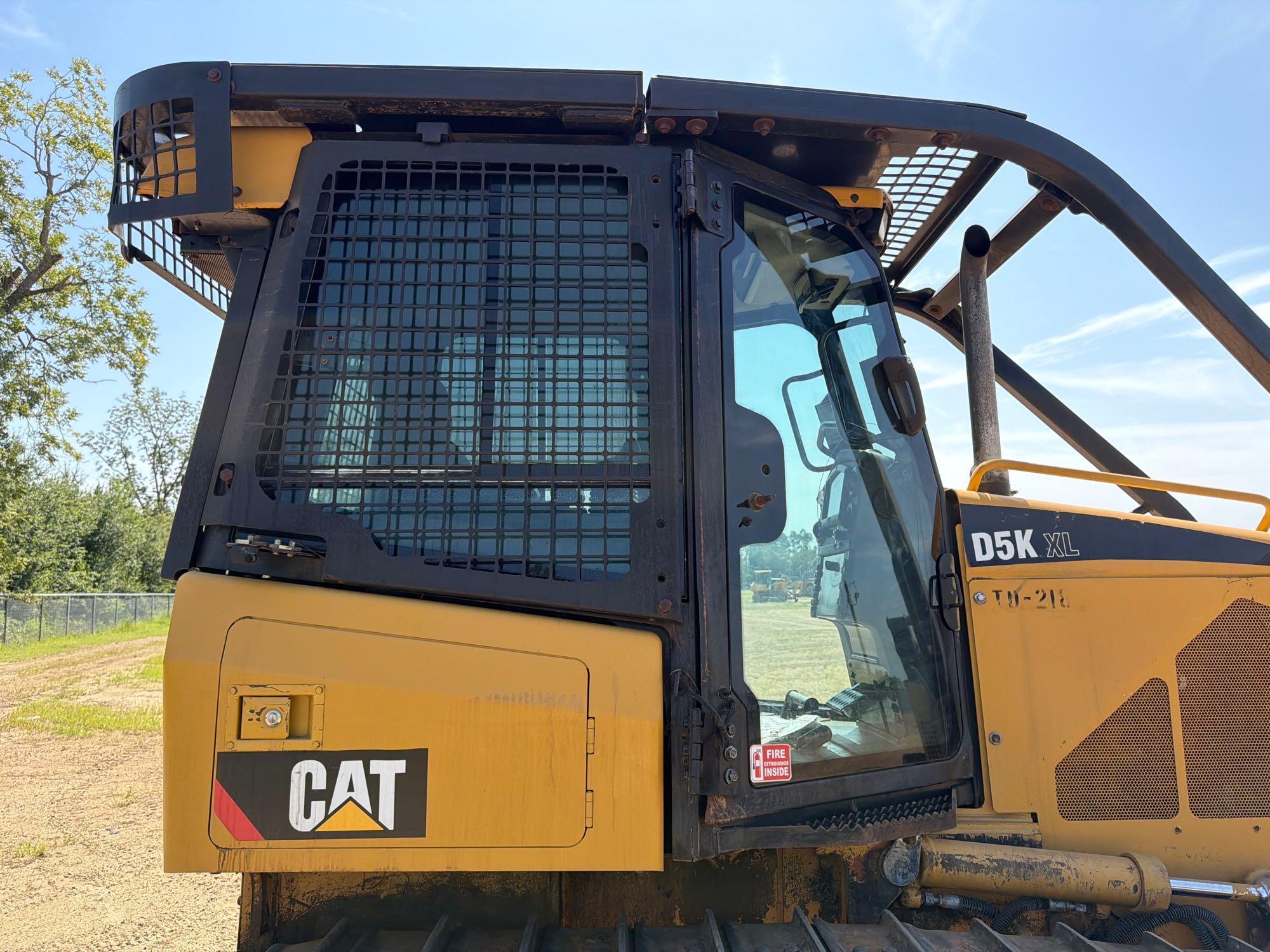 Caterpillar D5K XL