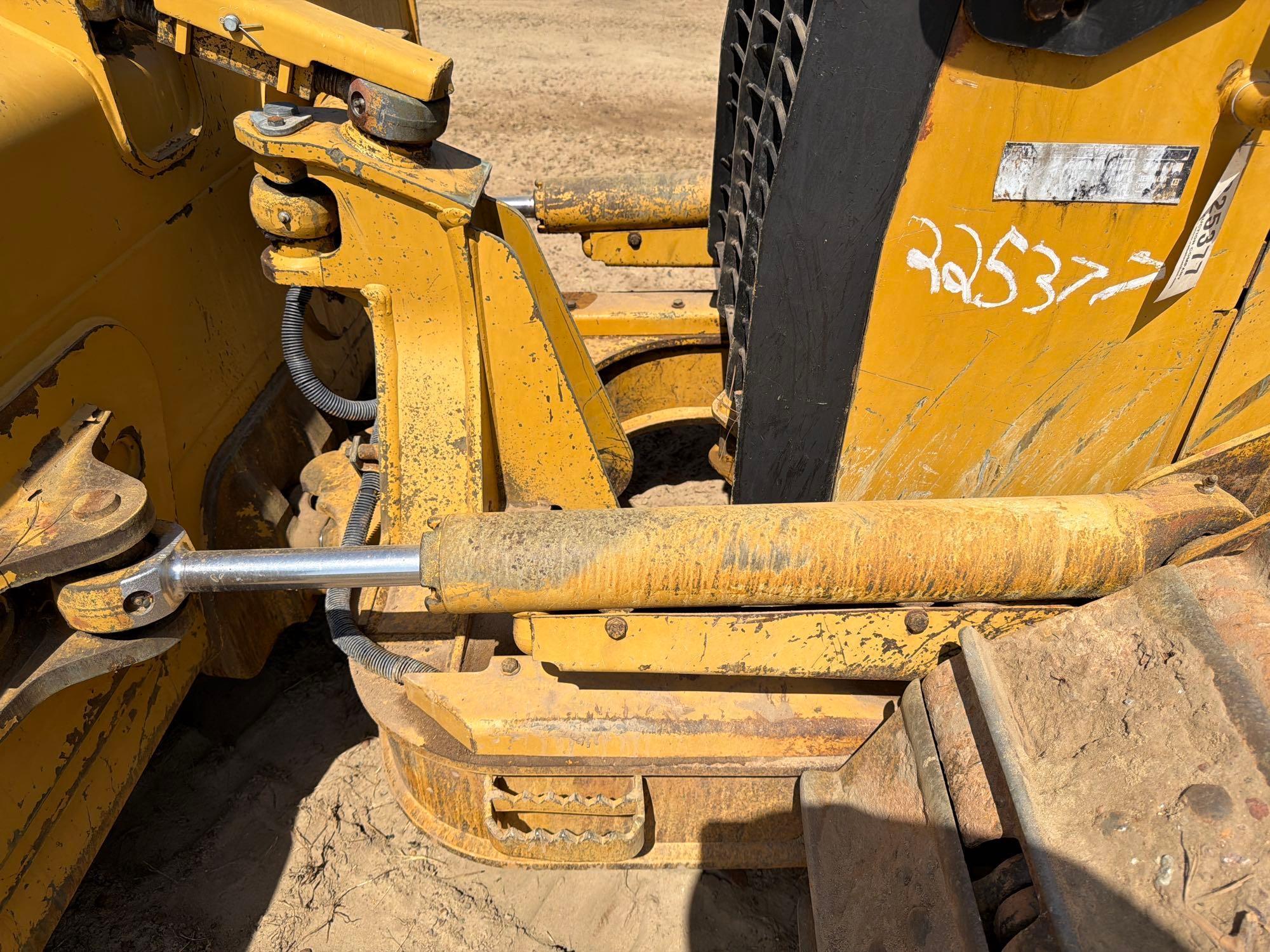 Caterpillar D5K XL