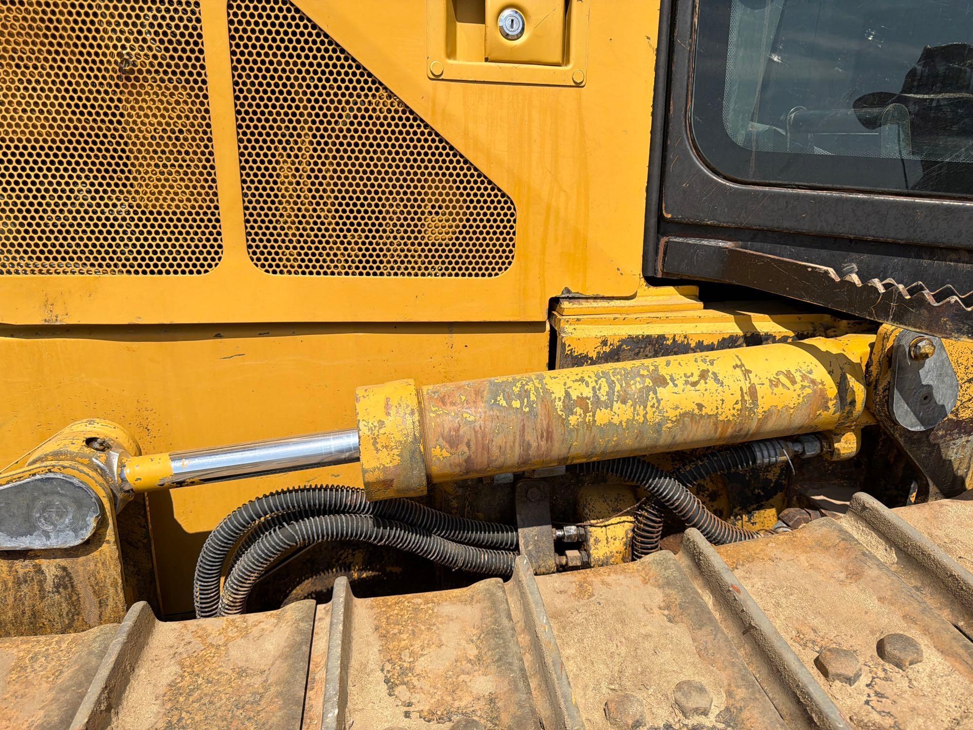 Caterpillar D5K XL