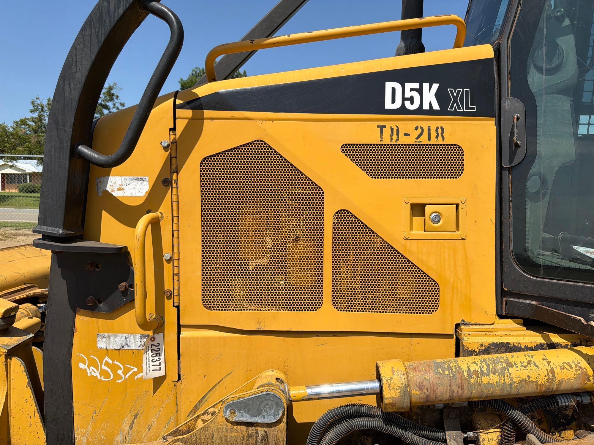 Caterpillar D5K XL