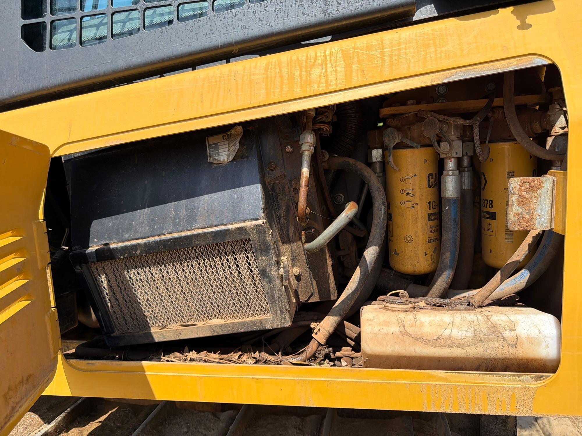 Caterpillar D5K XL