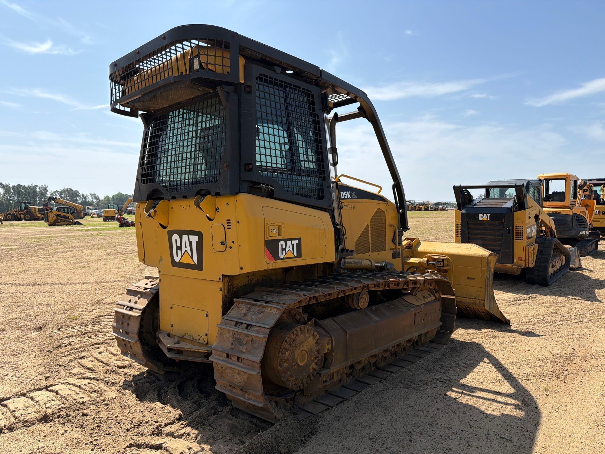 Caterpillar D5K XL