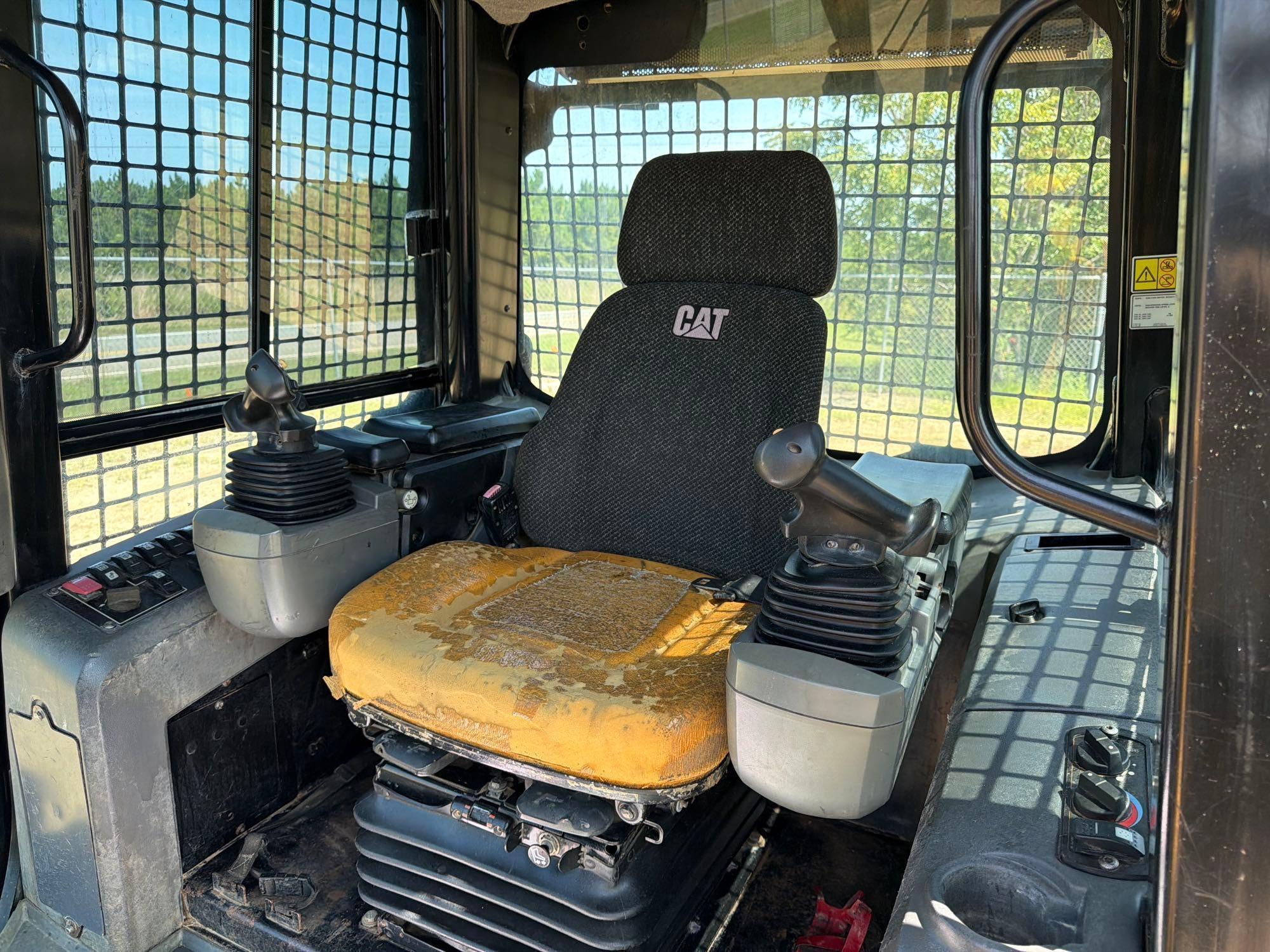 Caterpillar D5K XL