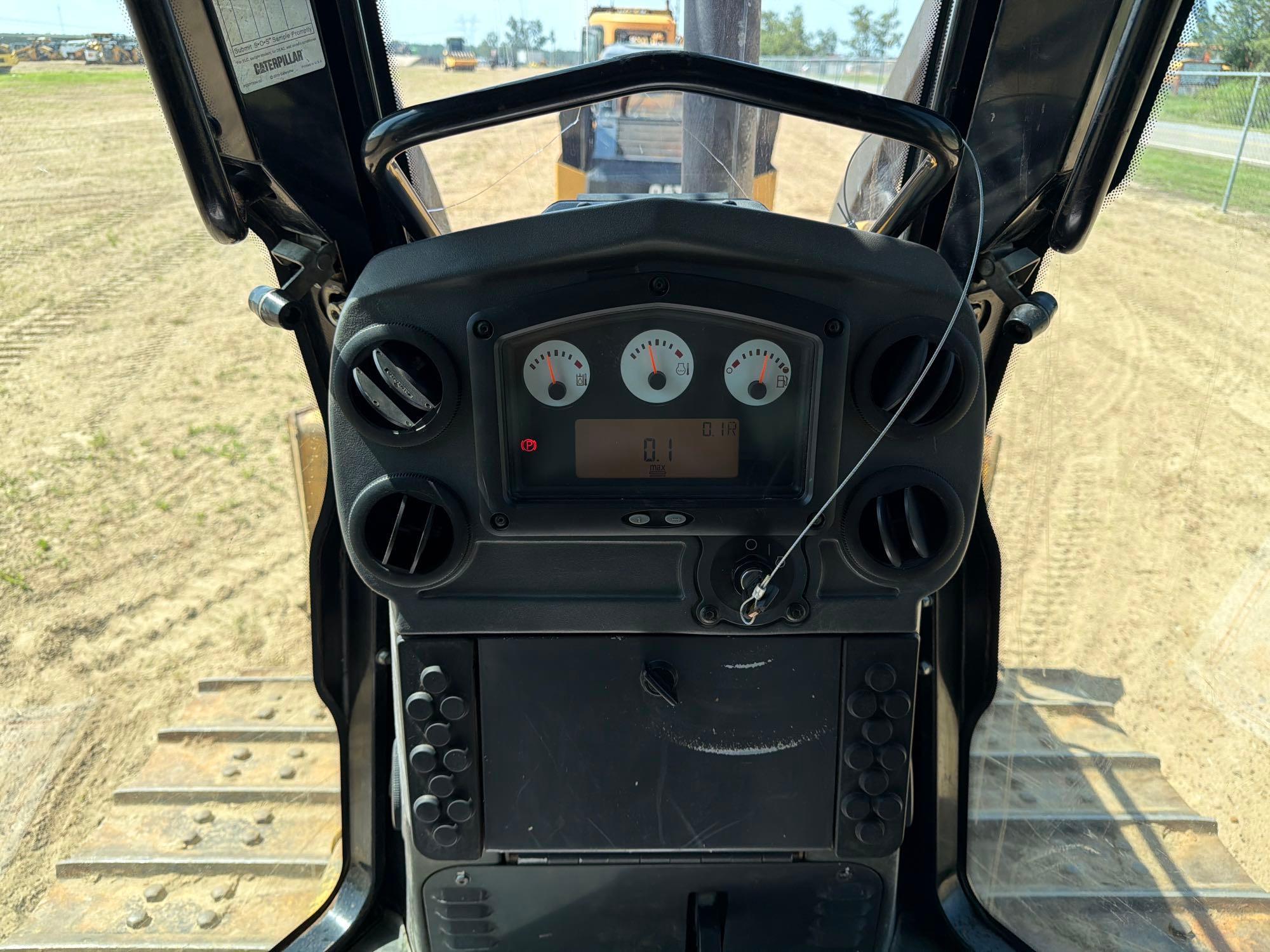 Caterpillar D5K XL