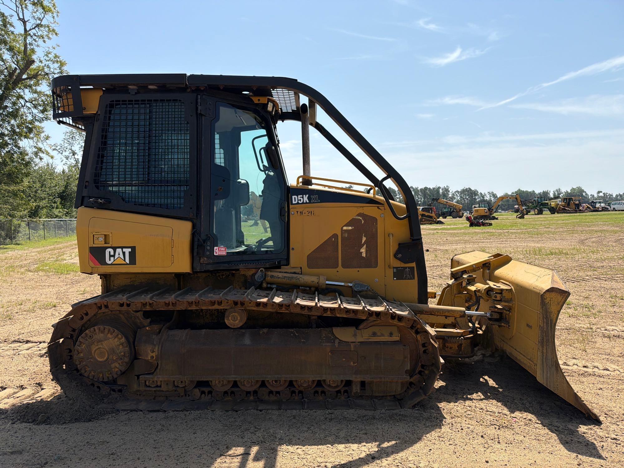 Caterpillar D5K XL