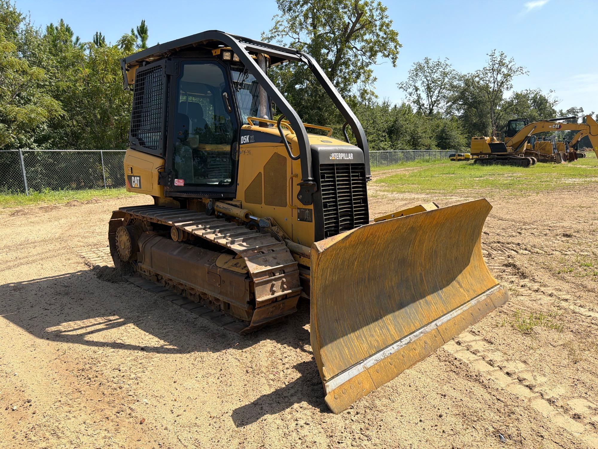 Caterpillar D5K XL