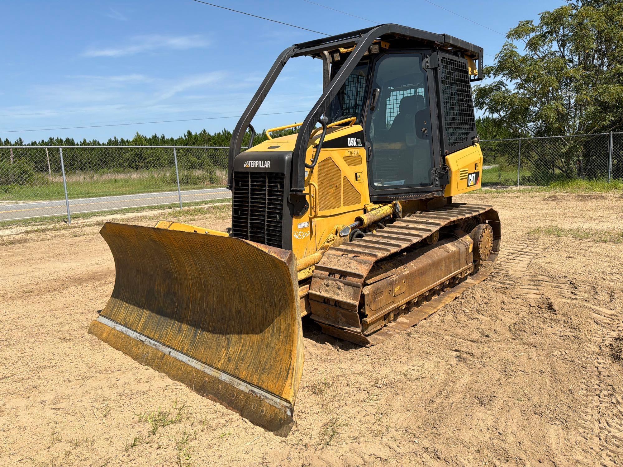 Caterpillar D5K XL