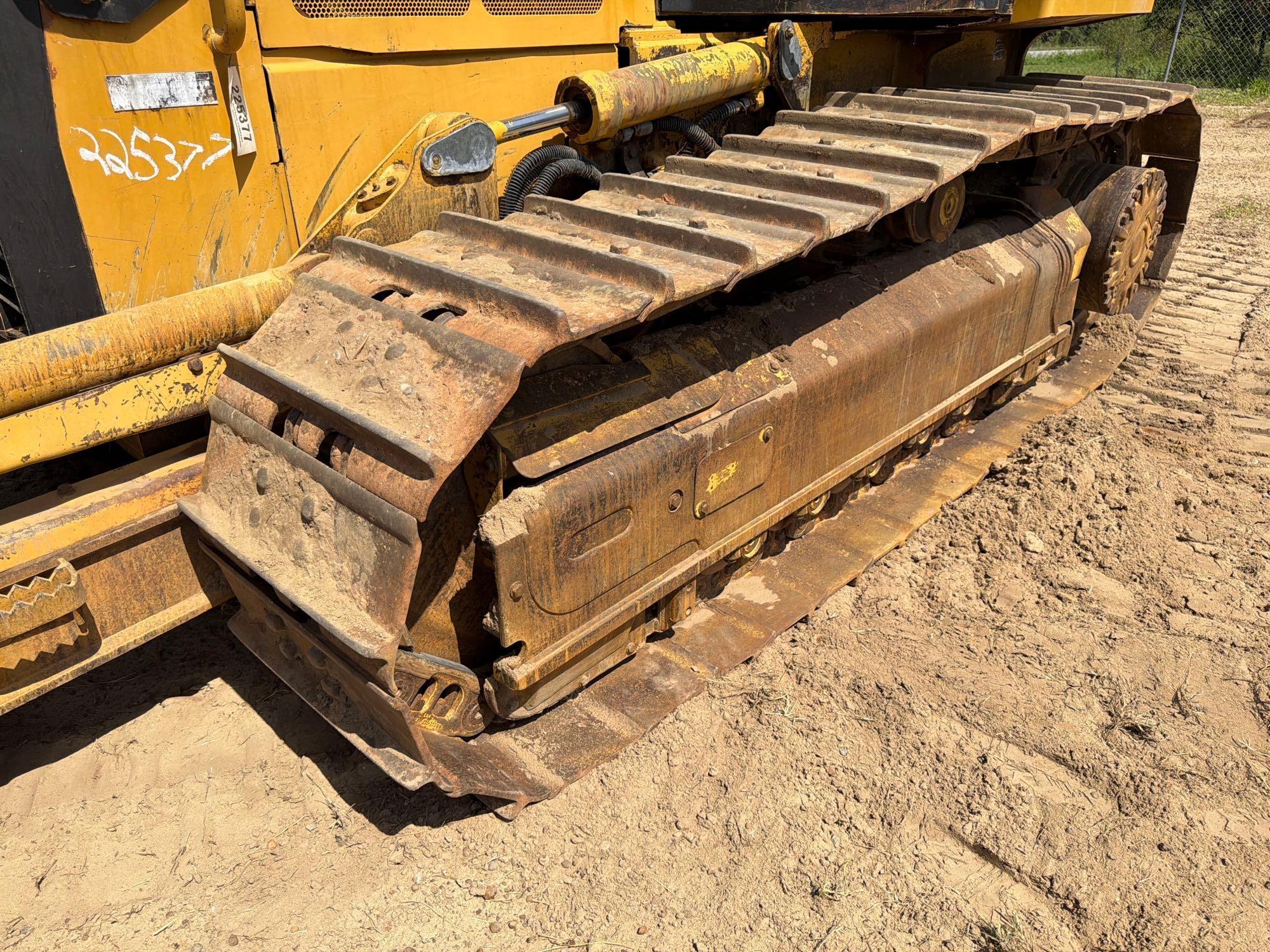 Caterpillar D5K XL