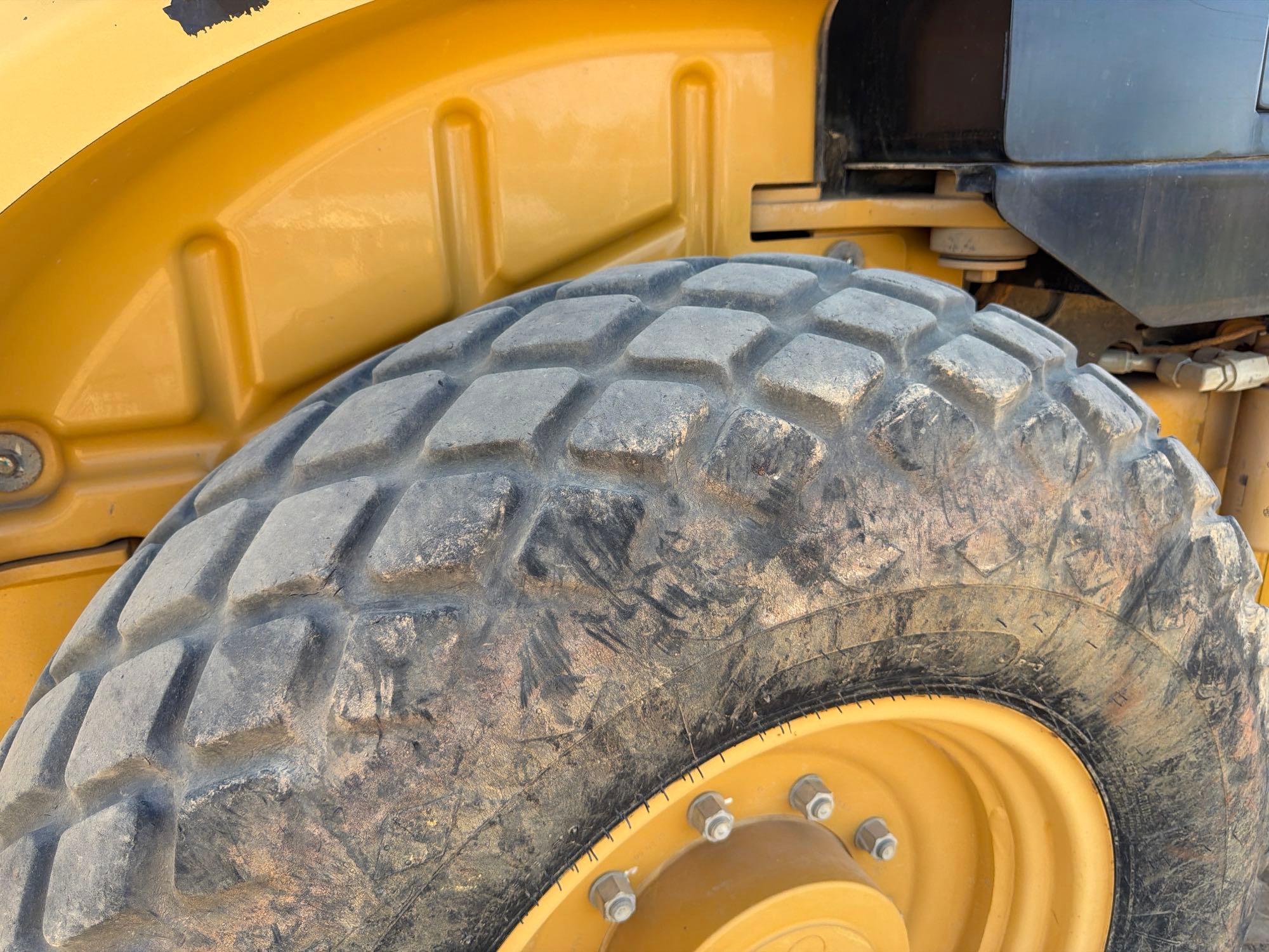 Caterpillar CS-44