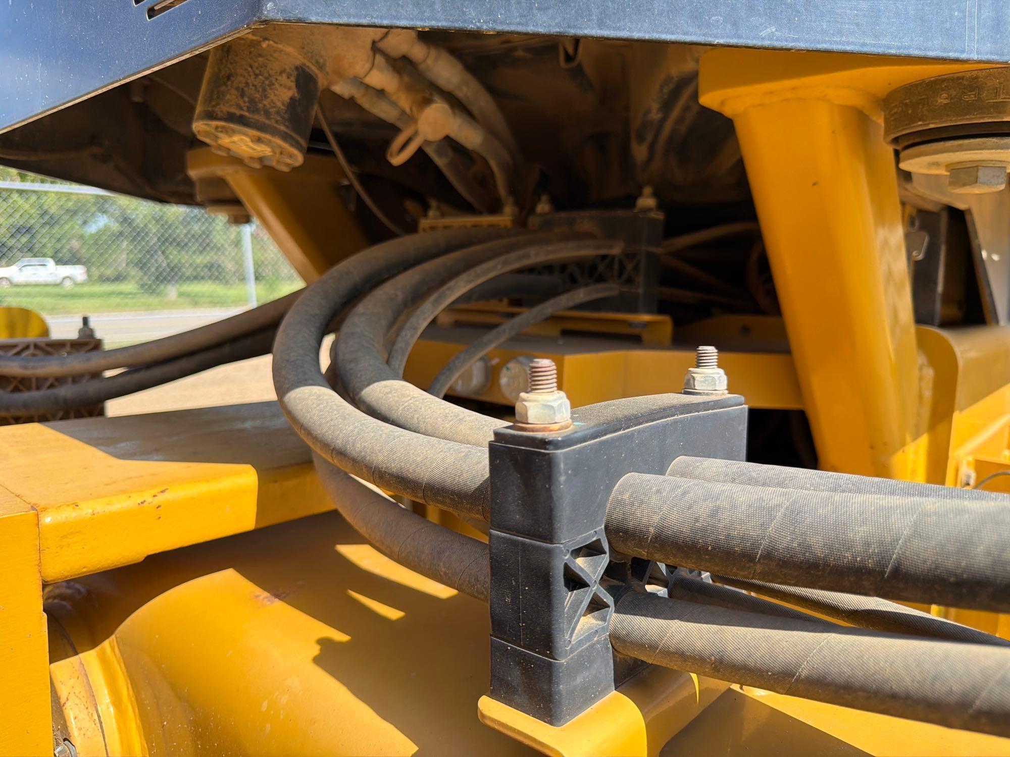 Caterpillar CS-44
