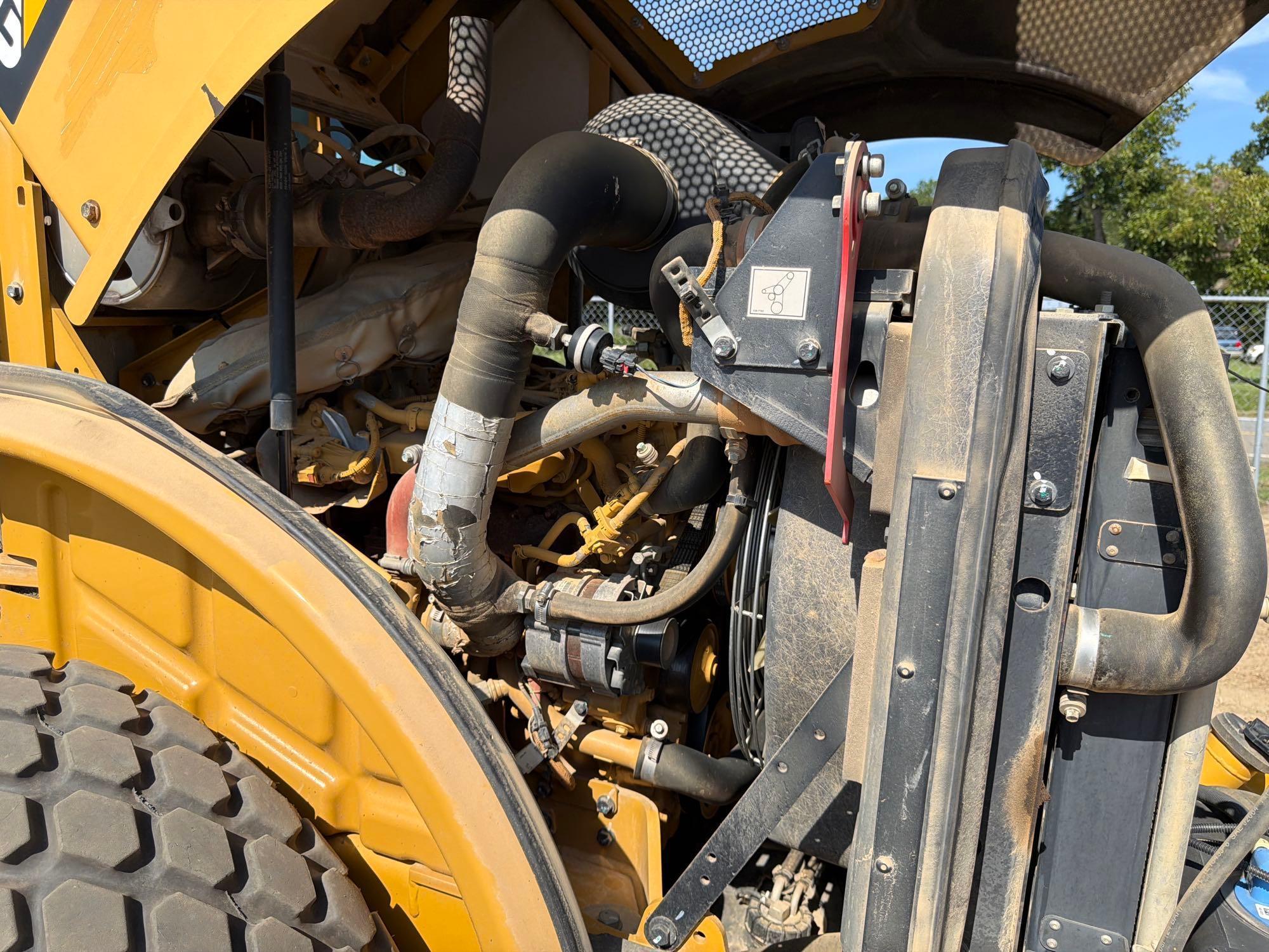 Caterpillar CS-44